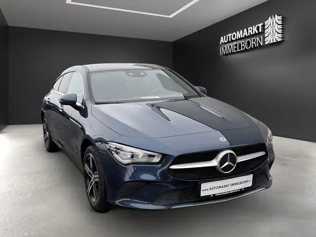 Mercedes-Benz CLA view 2