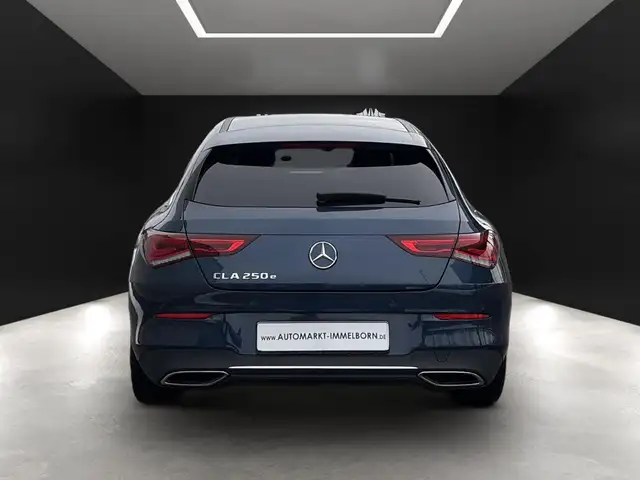 Mercedes-Benz CLA view 11