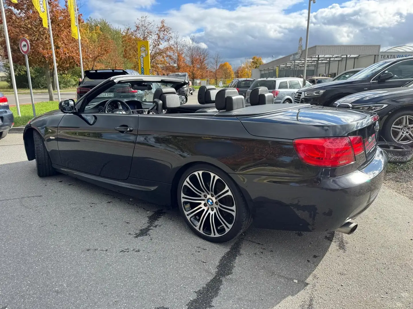 BMW 320 d Cabrio Individuell M-Paket Schwarz - 2