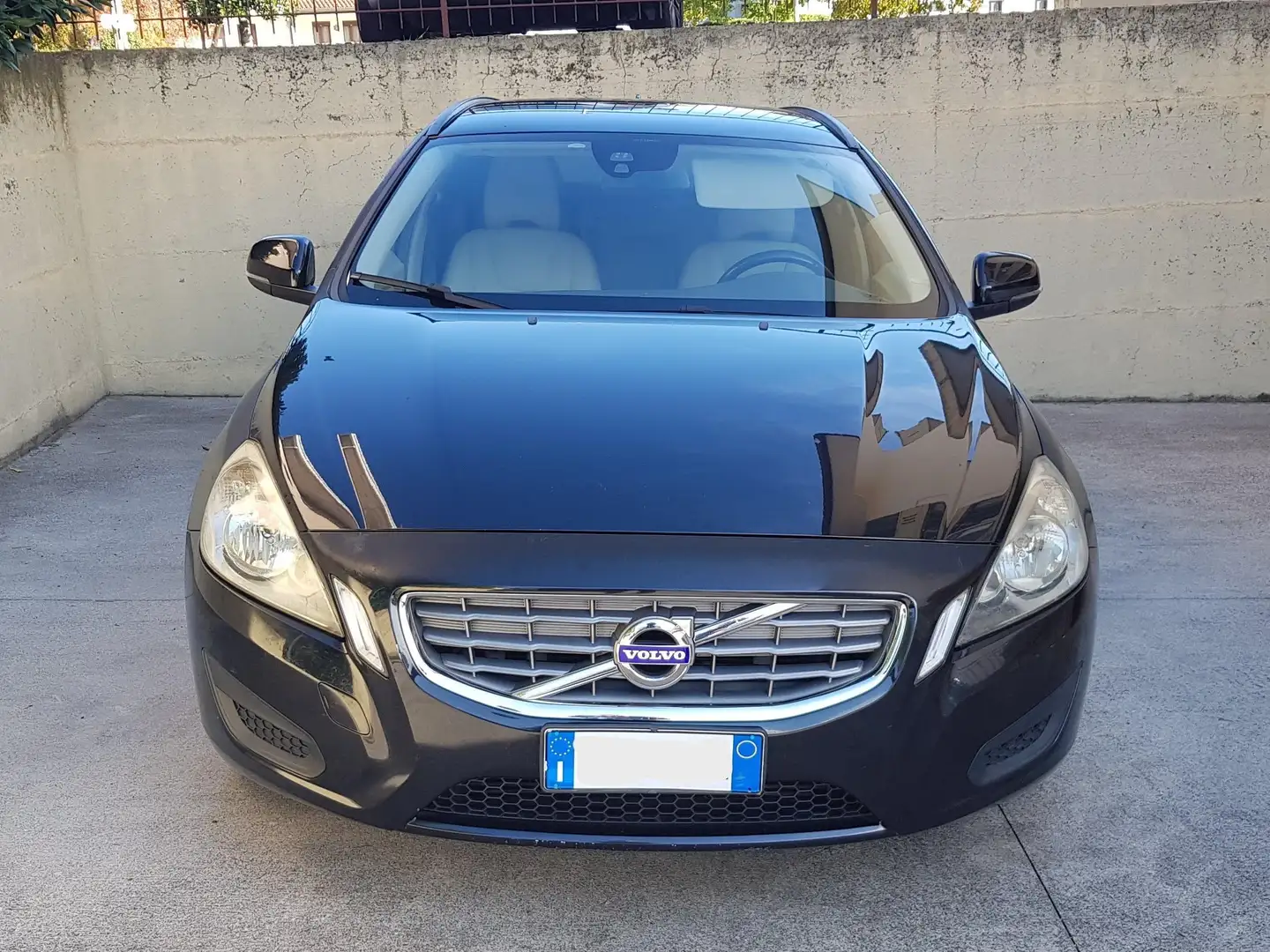 Volvo V60 V60 I 20101.6 d2 (drive) Kinetic Nero - 2