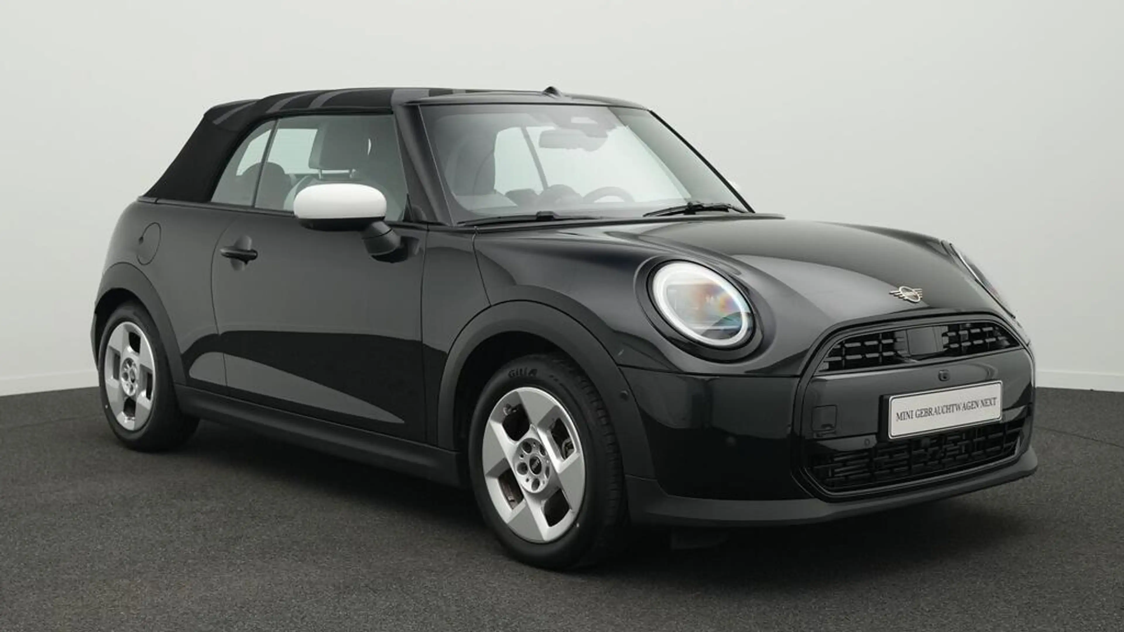 MINI Cooper C Cabrio Classic Trim — photo 14