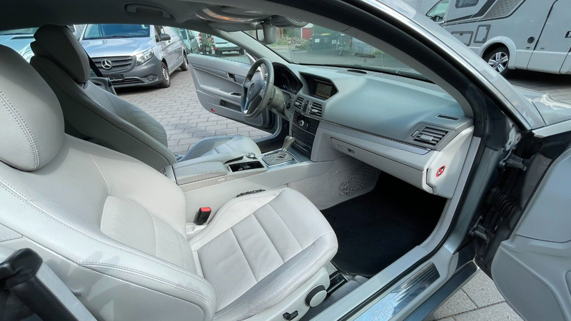 Mercedes-Benz E 350 COUPE CDI *LEDER*XEN*DISTR.*AHK*1.HD** — photo 11