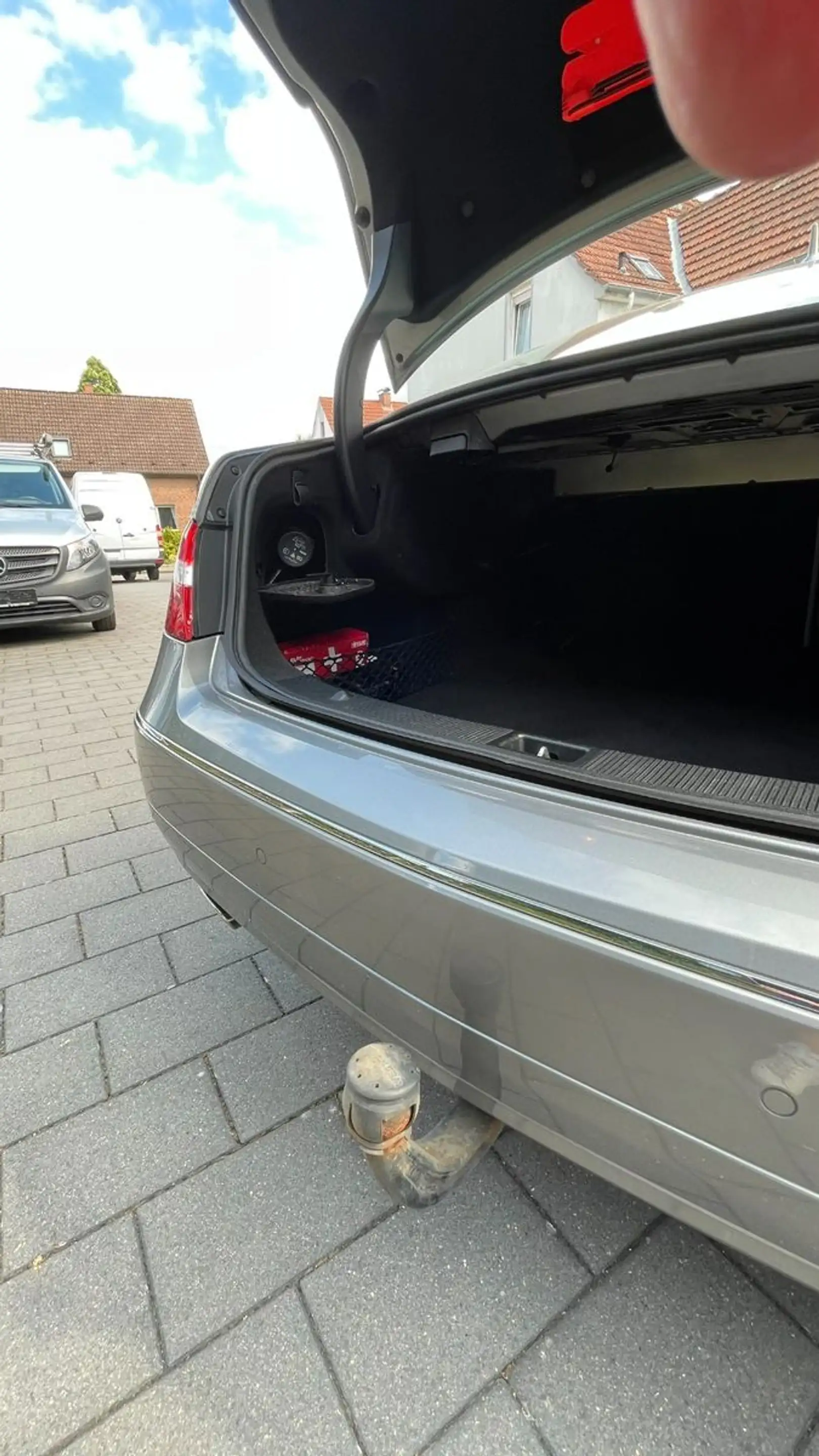 Mercedes-Benz E 350 COUPE CDI *LEDER*XEN*DISTR.*AHK*1.HD** — photo 14