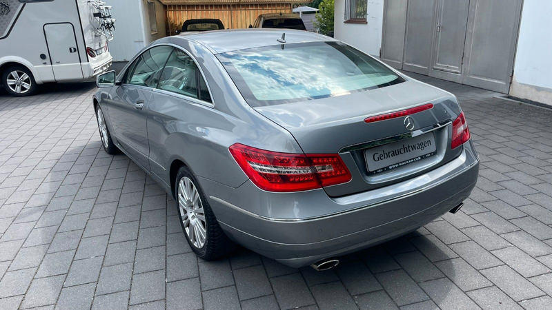 Mercedes-Benz E 350 COUPE CDI *LEDER*XEN*DISTR.*AHK*1.HD** — photo 5