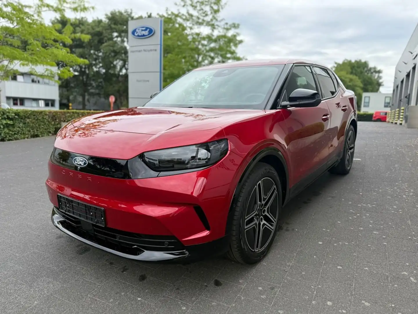 Ford Capri AWD Premium Rouge - 1