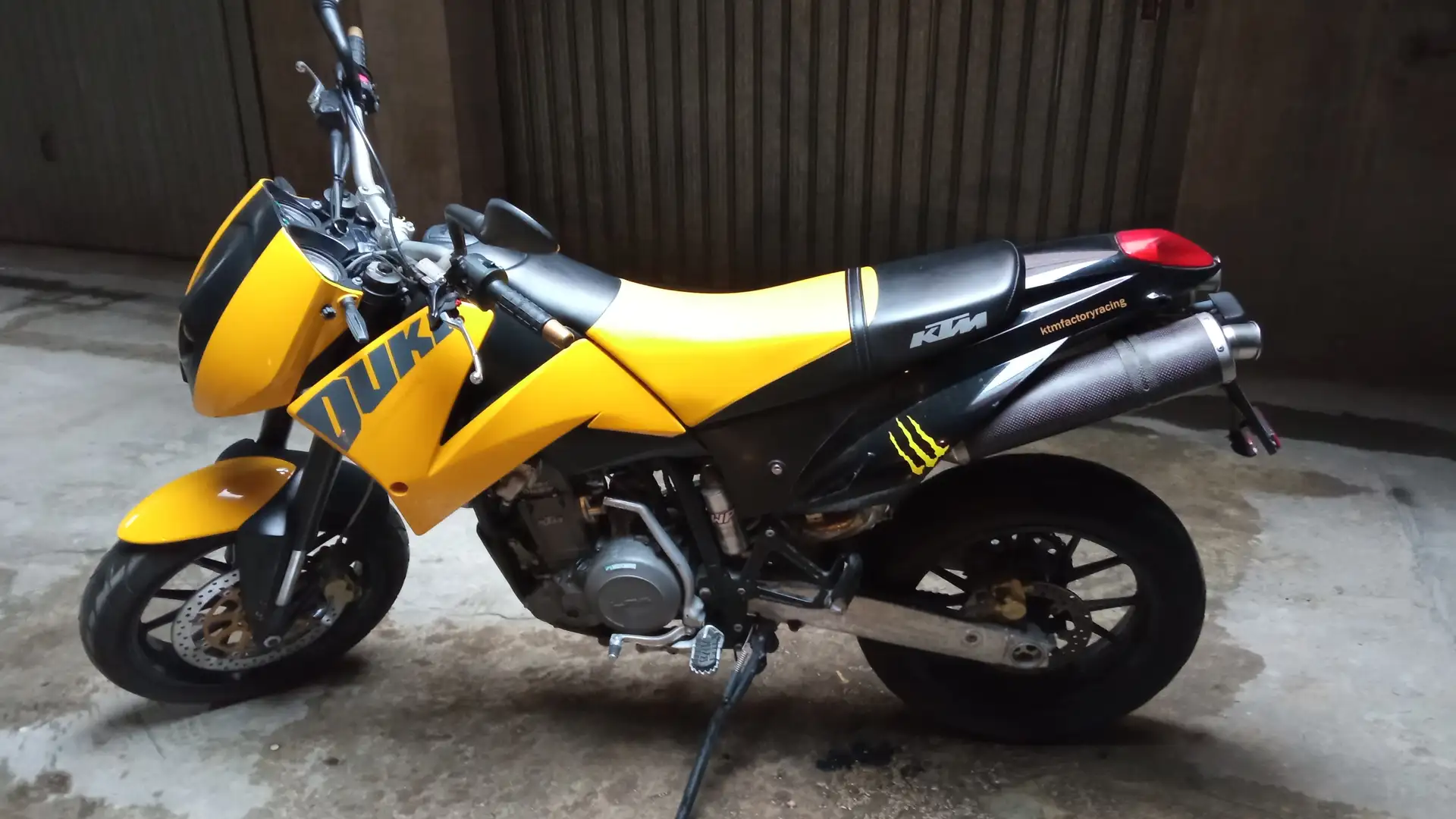 KTM 640 Duke DUKE 2 640 Geel - 1