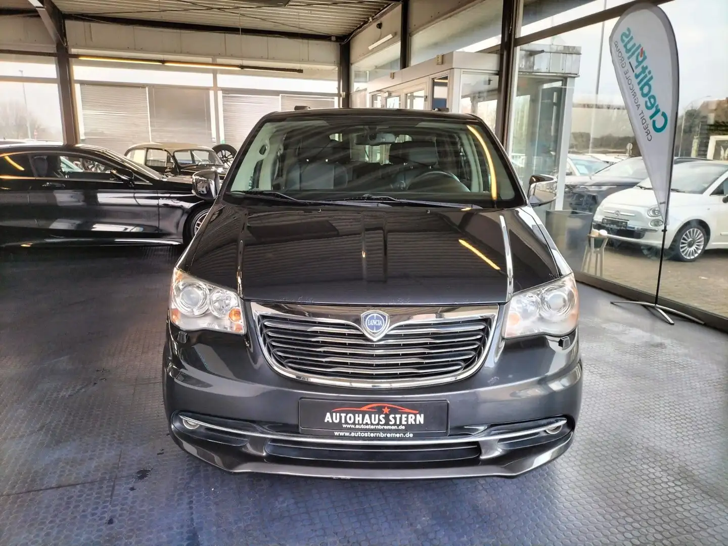 Lancia Voyager Gold * 7Sitzer *Sitz H * BC * Navi Gri - 2