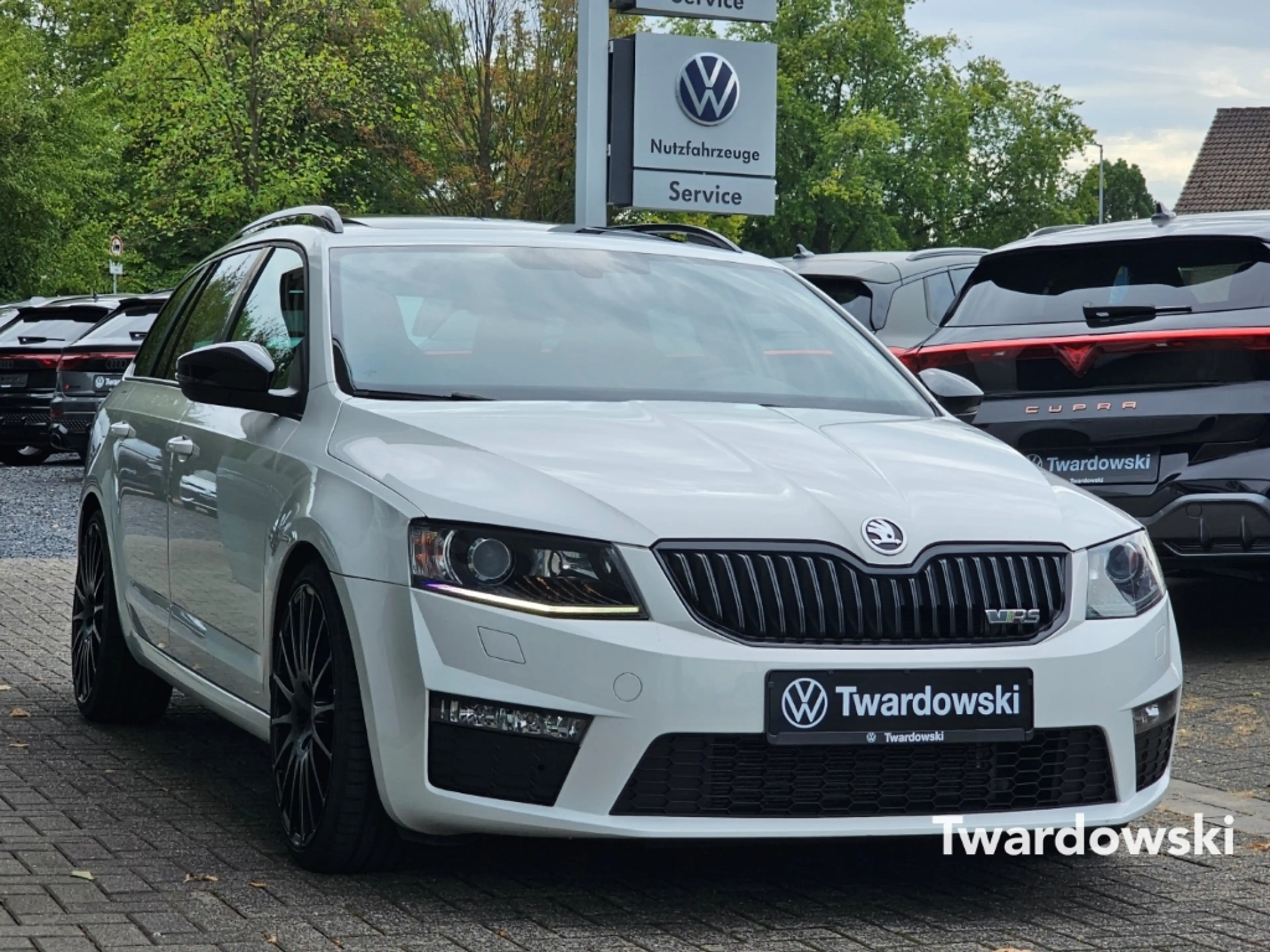 Skoda Octavia RS StHz Pano Keyless DAB Bi-Xenon Canton