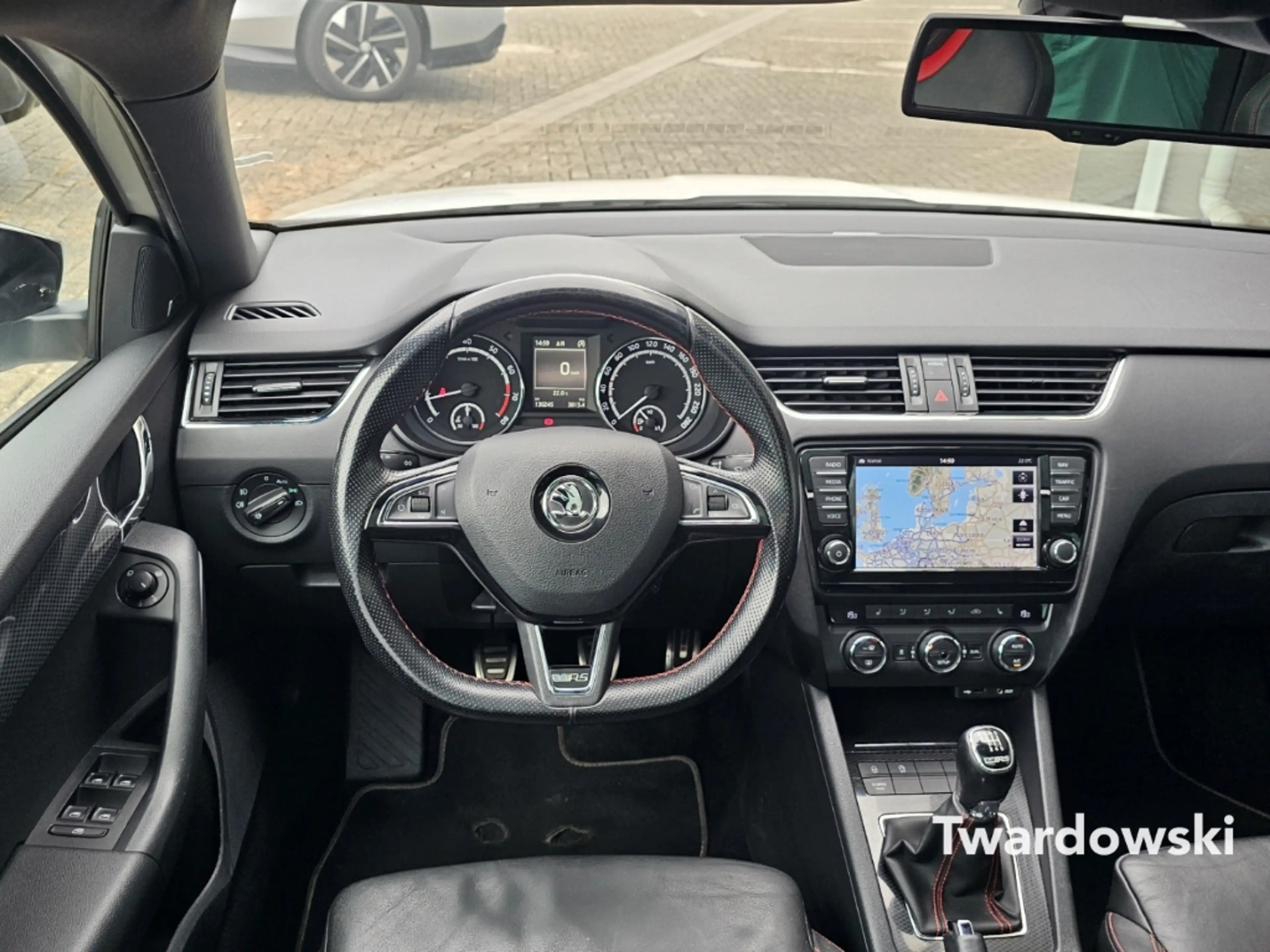 Skoda Octavia RS StHz Pano Keyless DAB Bi-Xenon Canton — photo 10
