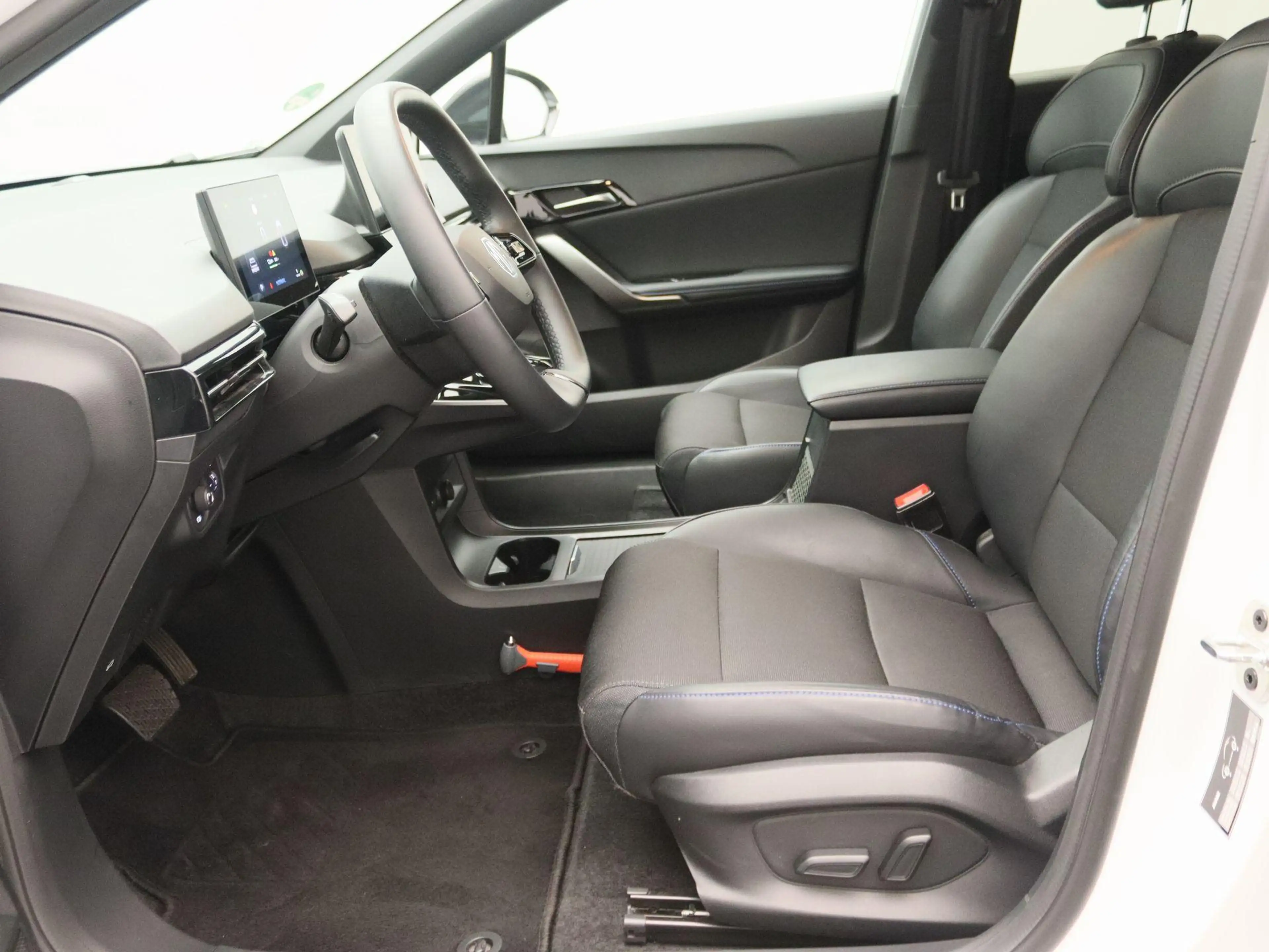 MG MG4 Electric Luxury 64 kWh | Apple Carplay/Android Aut — photo 4