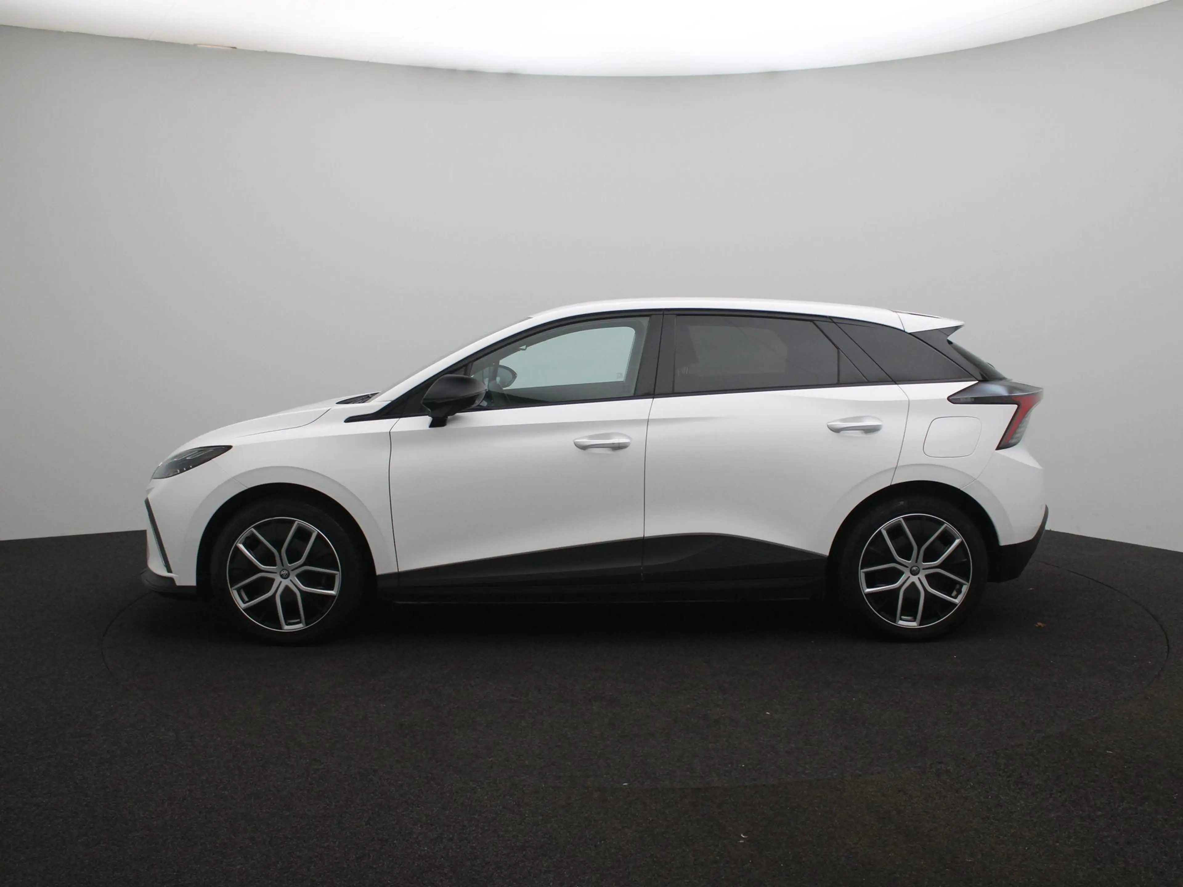 MG MG4 Electric Luxury 64 kWh | Apple Carplay/Android Aut — photo 10