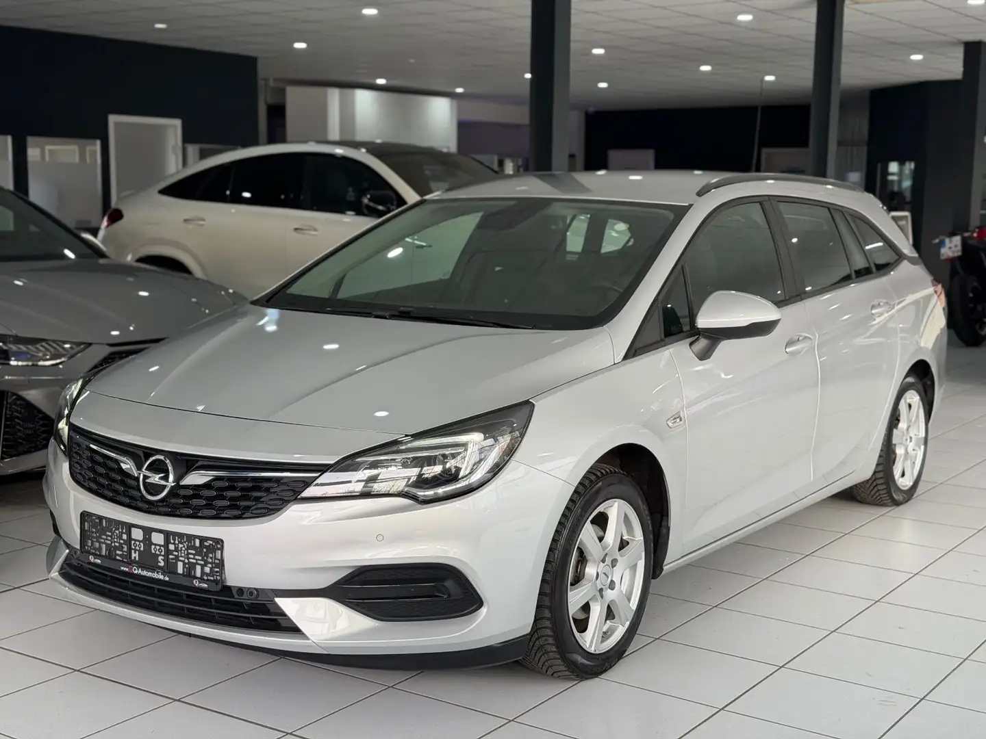 Opel Astra K Sports Tourer Edition S/S*AHK*PARK-ASSIS Argent - 1