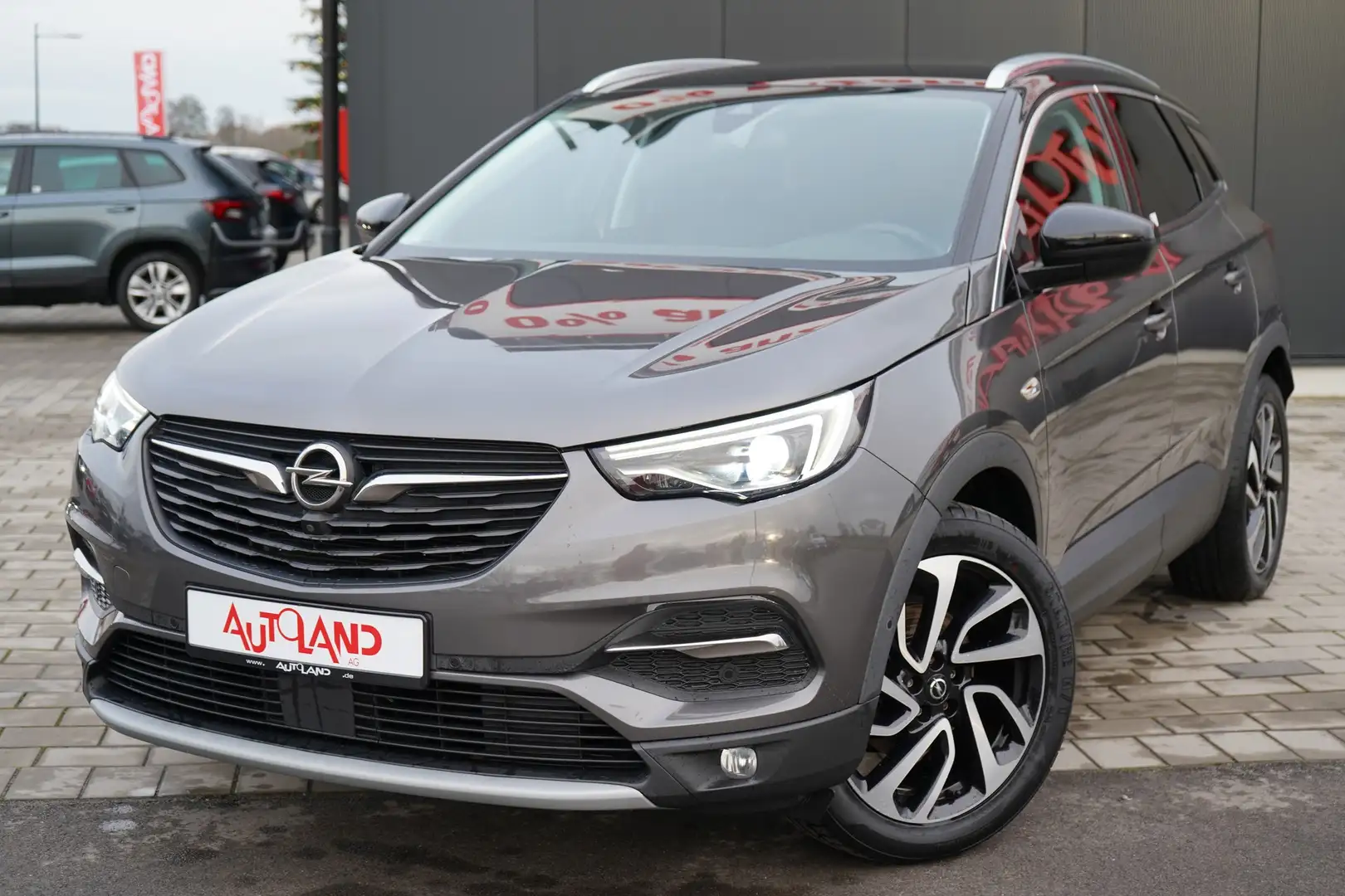 Opel Grandland 1.2 Innovation LED Navi 360° Kamera Сірий - 2