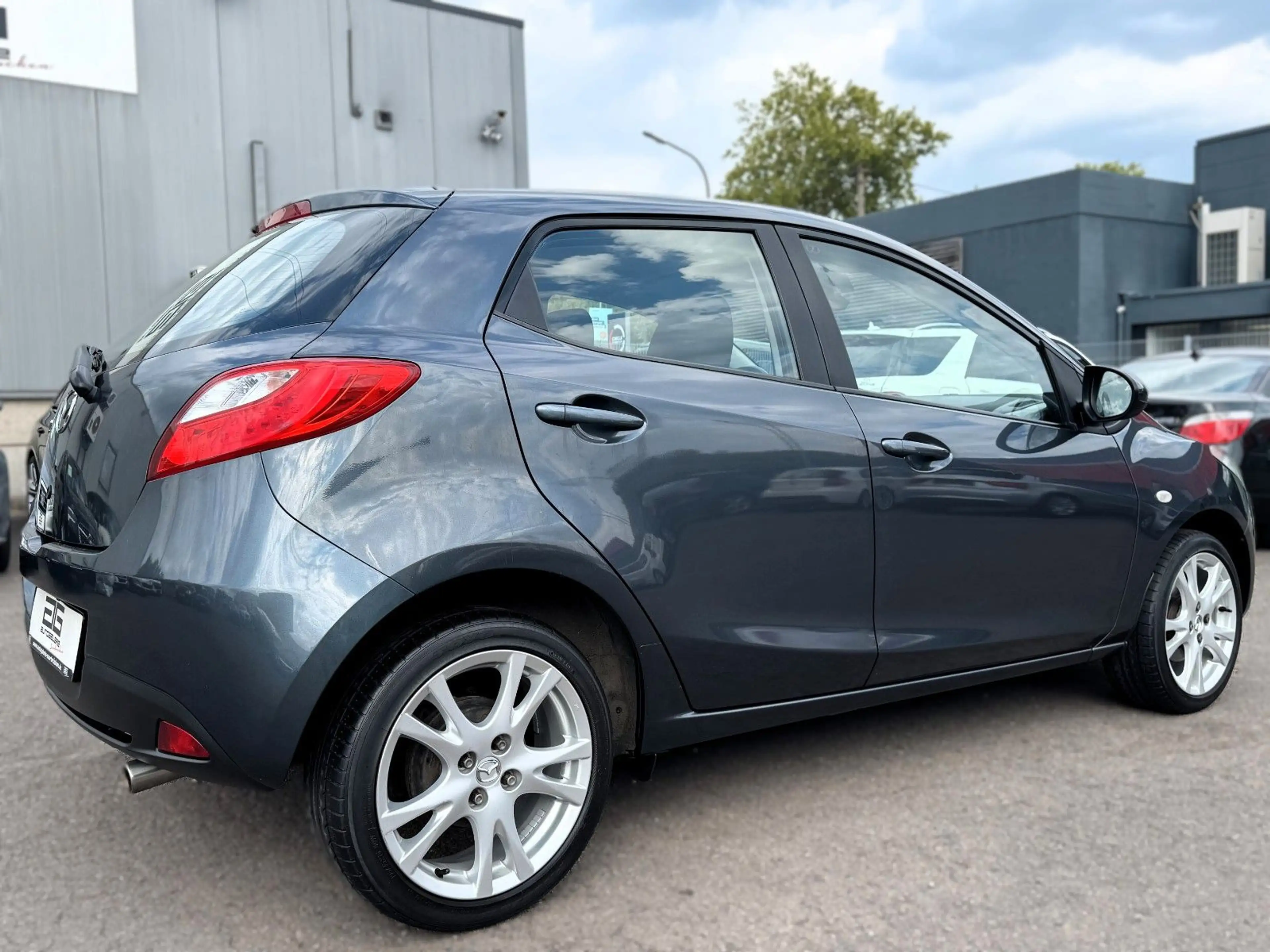 Mazda 2 1.3 *2.Hand/Klima/SHZ/5-Türig/16"Alus* — photo 6