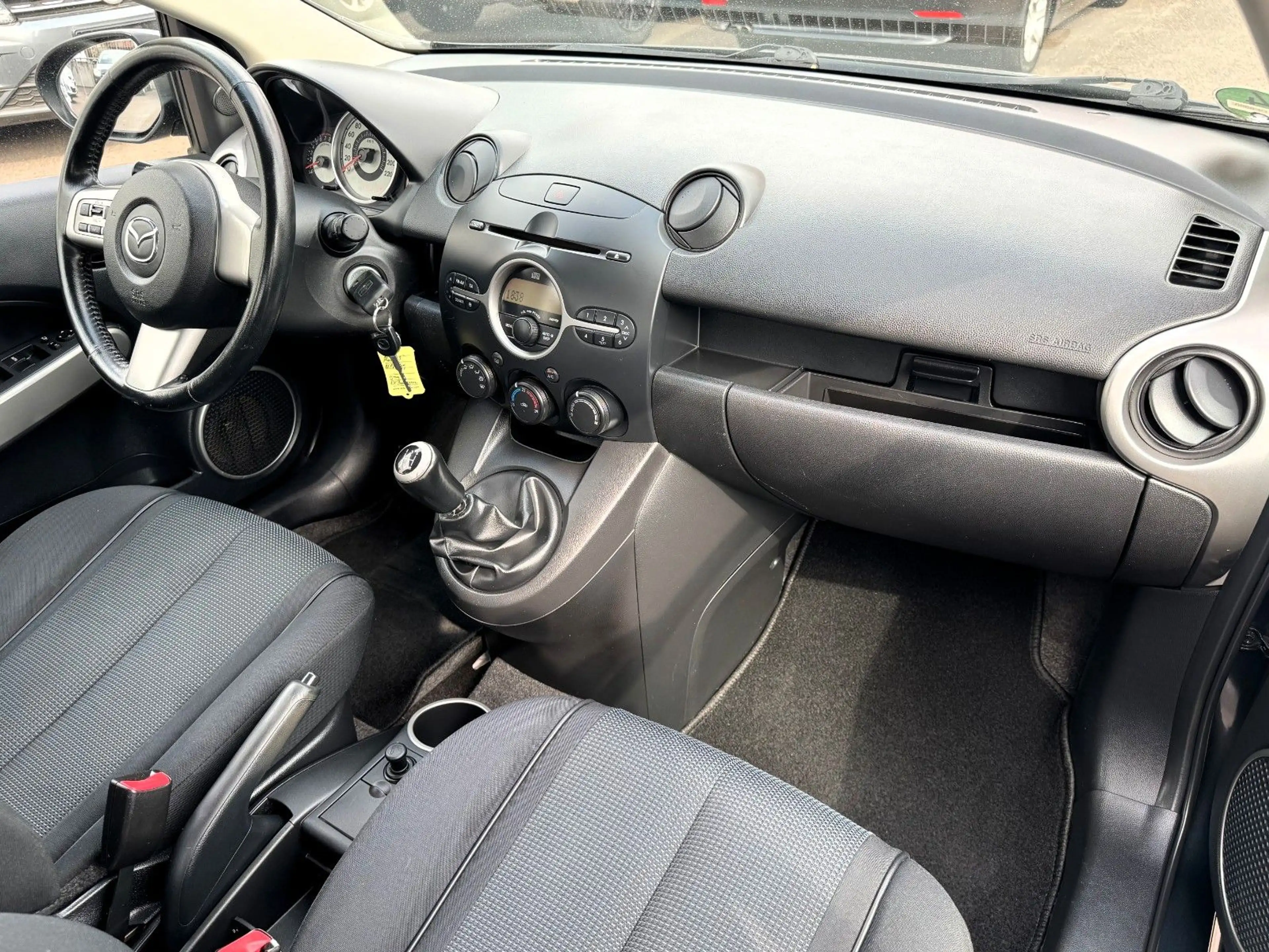 Mazda 2 1.3 *2.Hand/Klima/SHZ/5-Türig/16"Alus* — photo 11