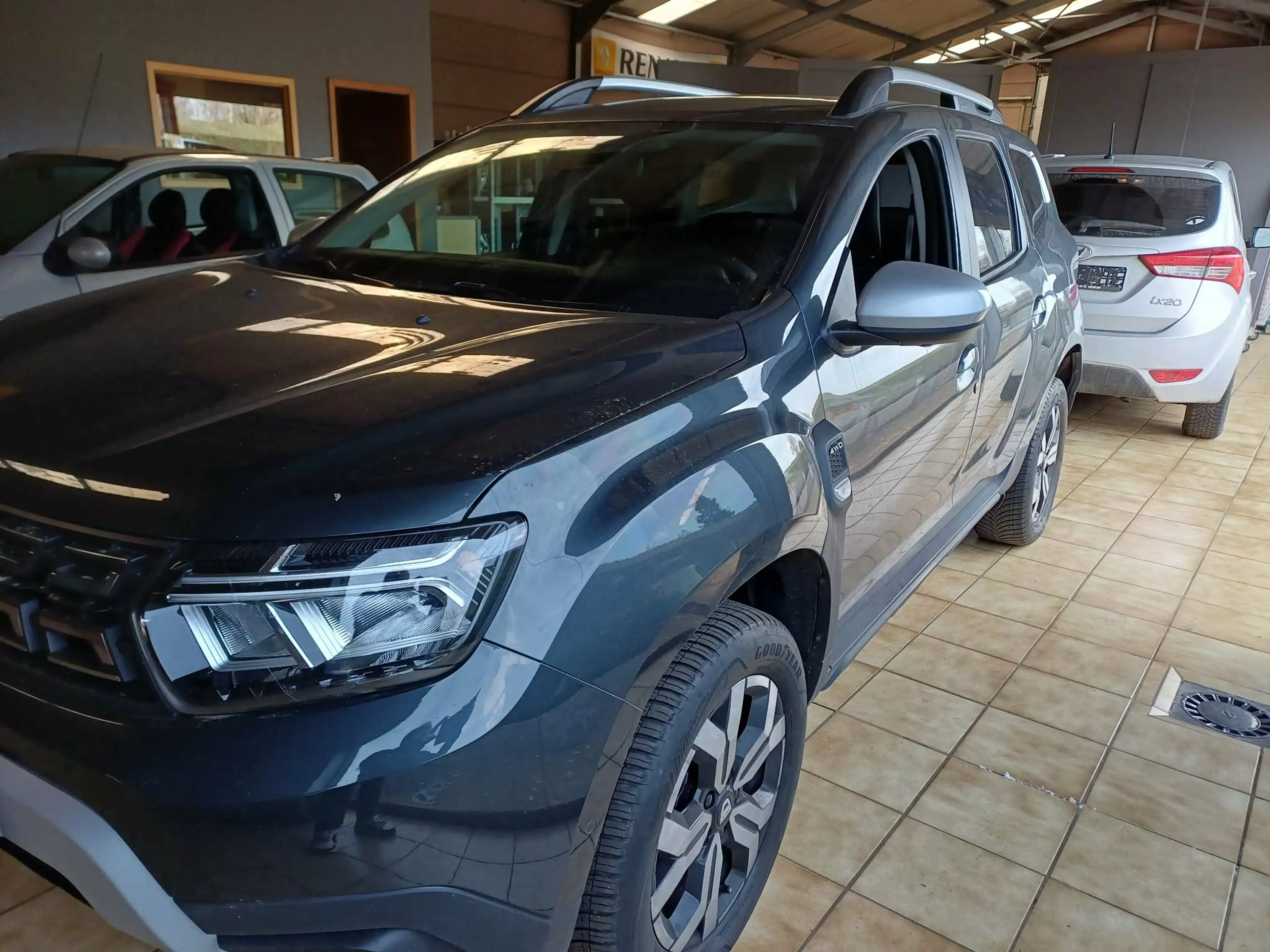 Dacia Duster Duster 1.5 Blue dCi 4WD Prestige — photo 2