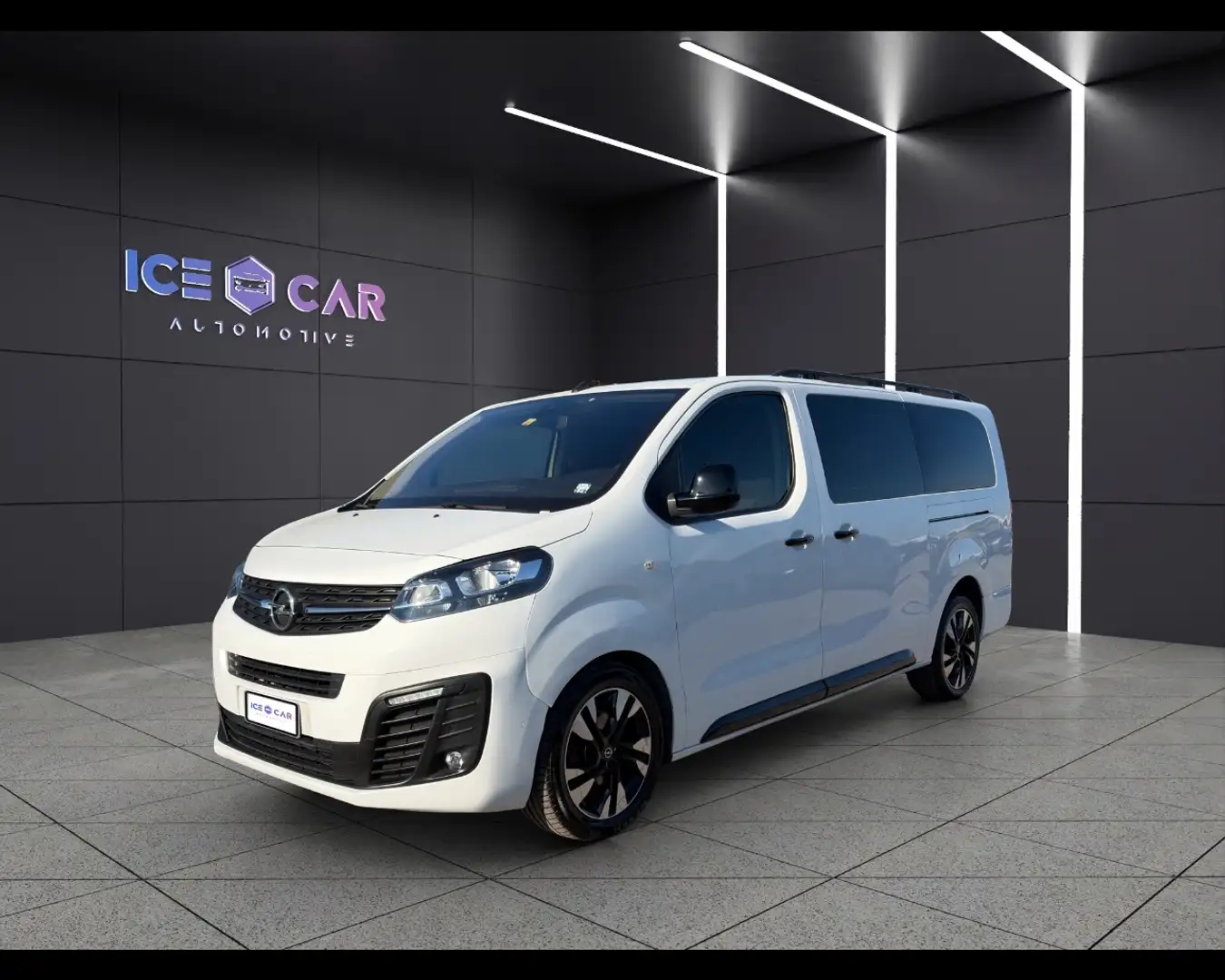 Opel Vivaro Life 2.0 Diesel 145CV S&S AT8 PC-TN S 9 posti Weiß - 2