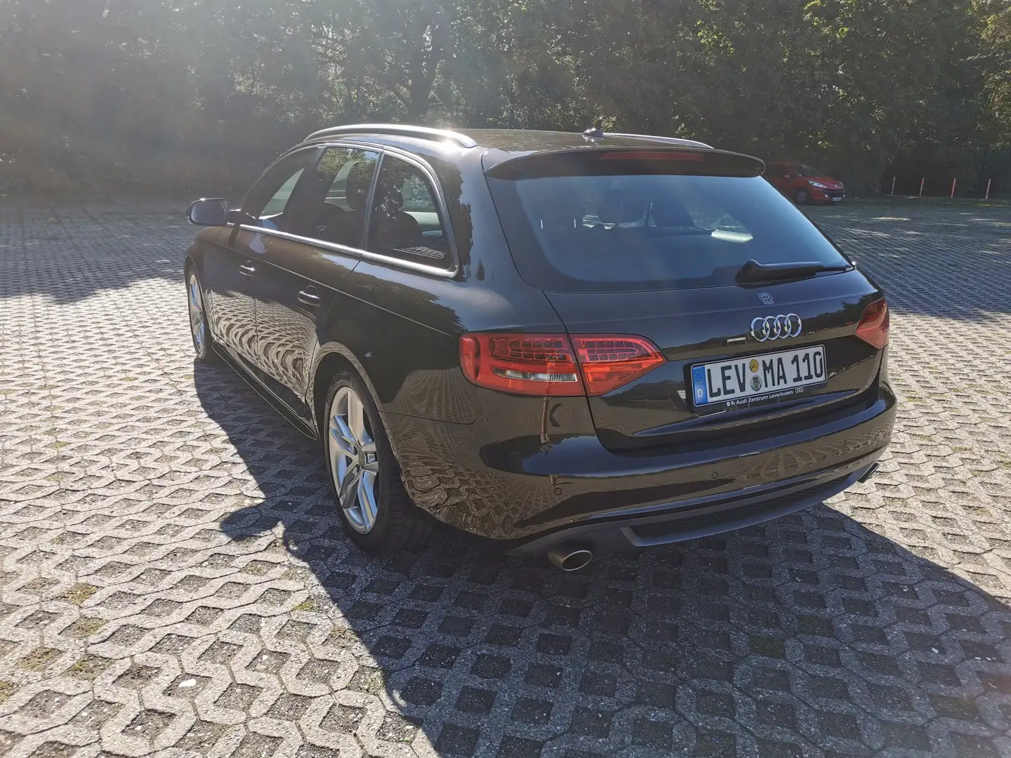 Audi A4 Avant 2.7 TDI DPF S line Sportpaket (plus) Braun - 2
