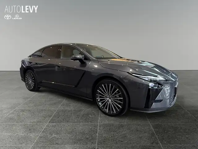 Lexus Es view 8
