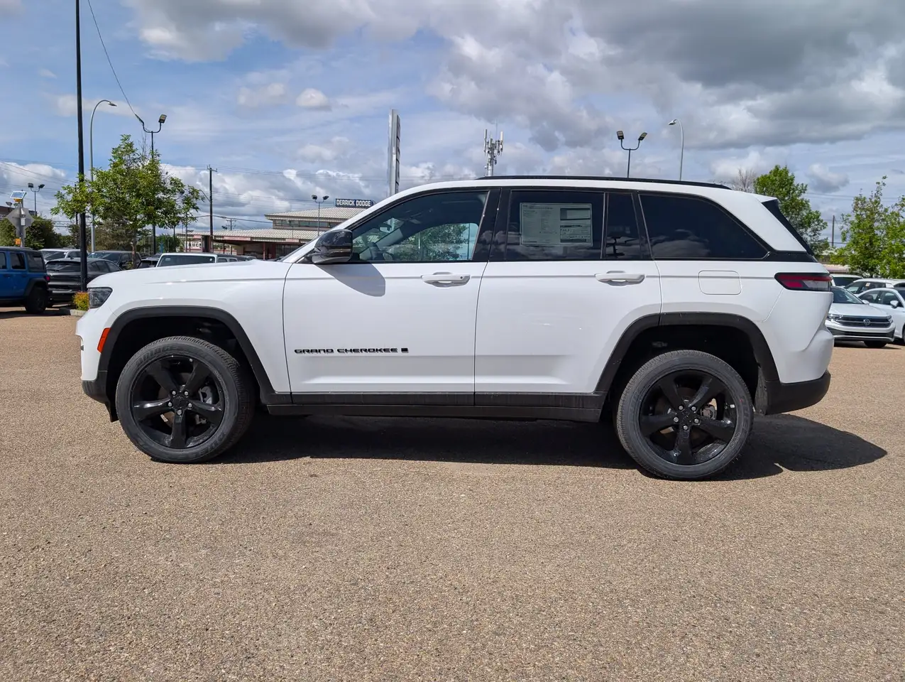 Jeep Grand Cherokee снимка Jeep Grand Cherokee