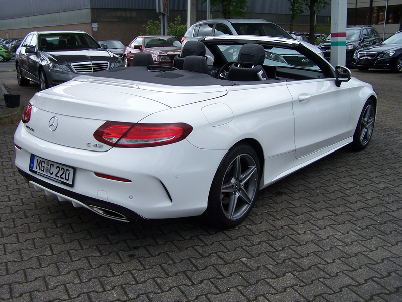 Mercedes-Benz C 250 AMG Line — photo 3