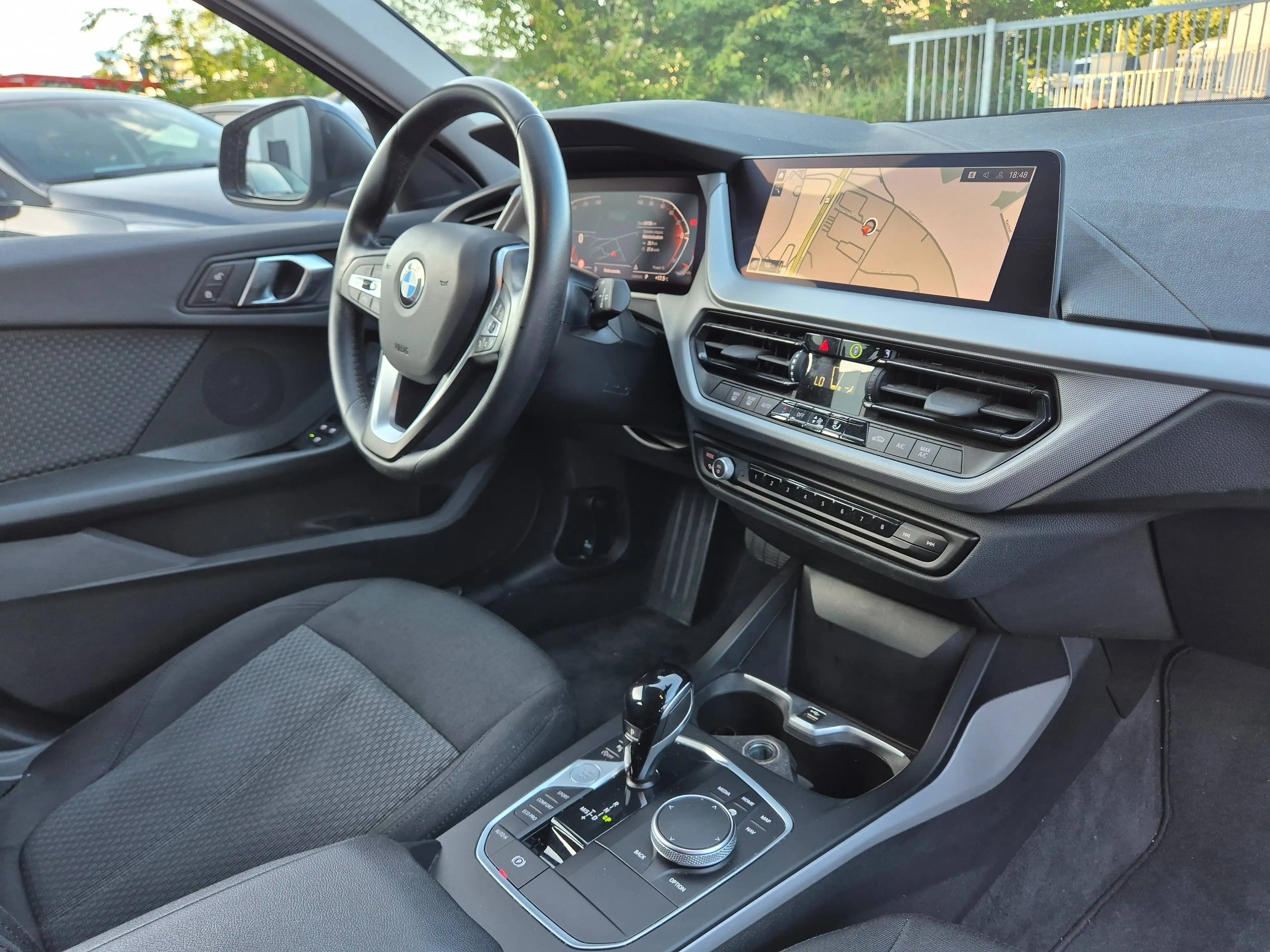 BMW 118 iA 136cv // AUTOM. // 84.106 KM // 2024 !! — photo 14