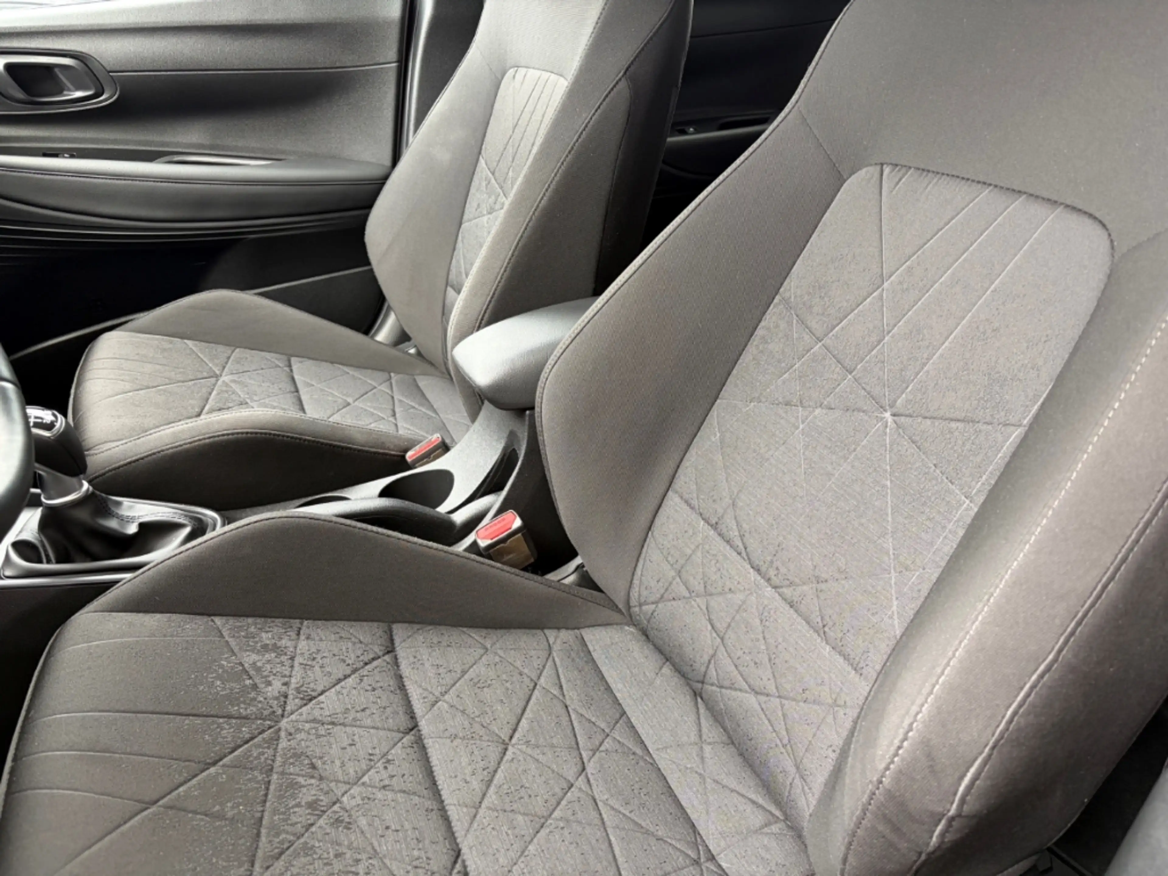 Hyundai BAYON 1.0 T-GDI Trend Mild-Hybrid — photo 9