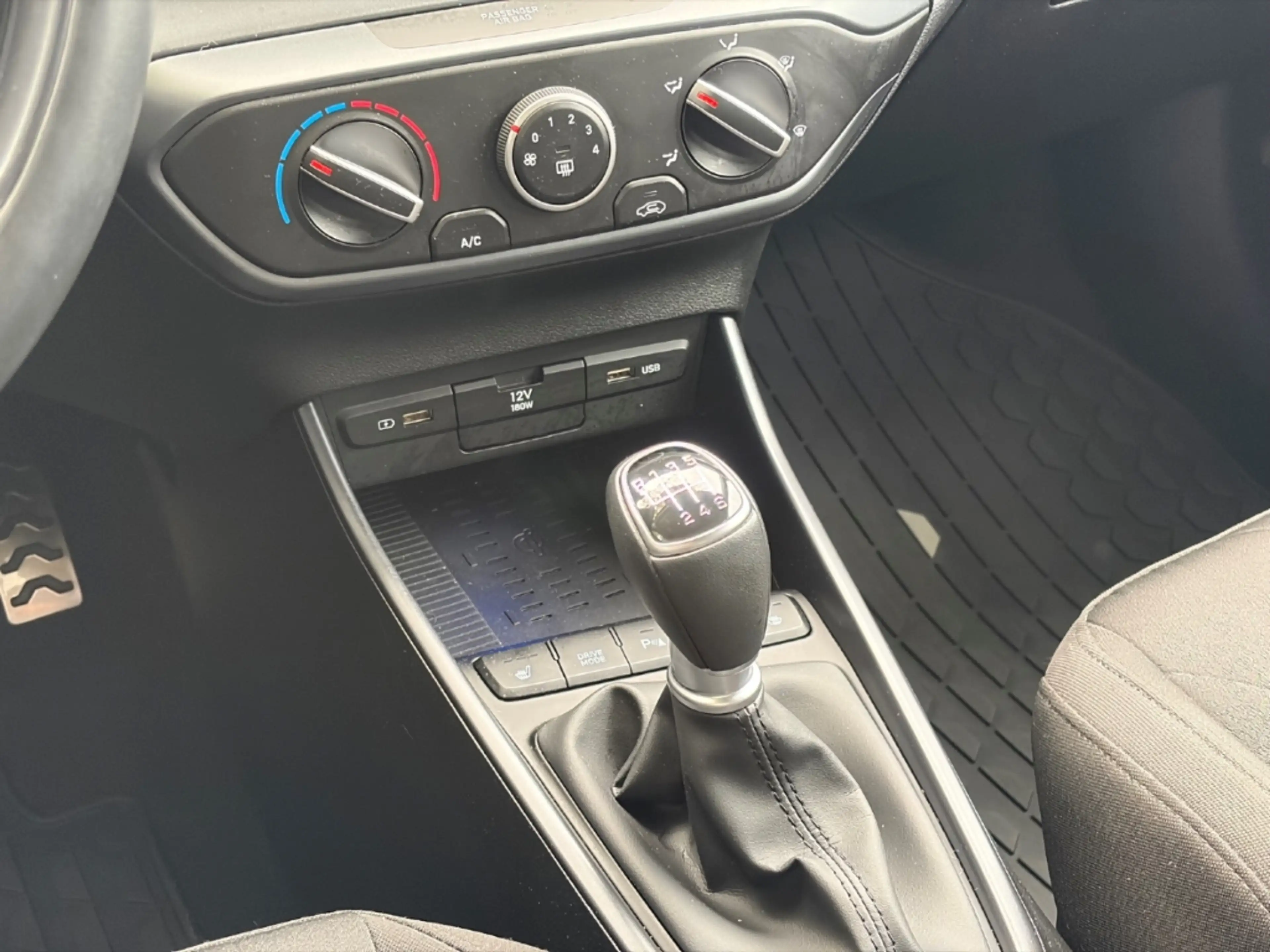 Hyundai BAYON 1.0 T-GDI Trend Mild-Hybrid — photo 14