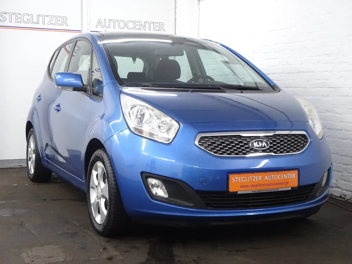 Kia Venga 1.4 Spirit Klima/Panoramaschiebedach/PDC/SHZ/LM/BT Blau - 2