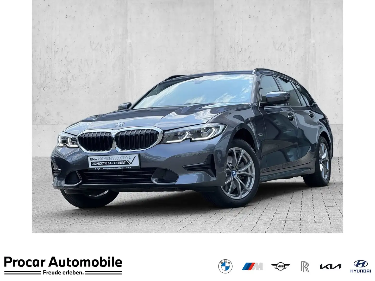 BMW 320 e xDrive Laser Aut. LC Prof. DA PDC DAB Shz Grau - 1