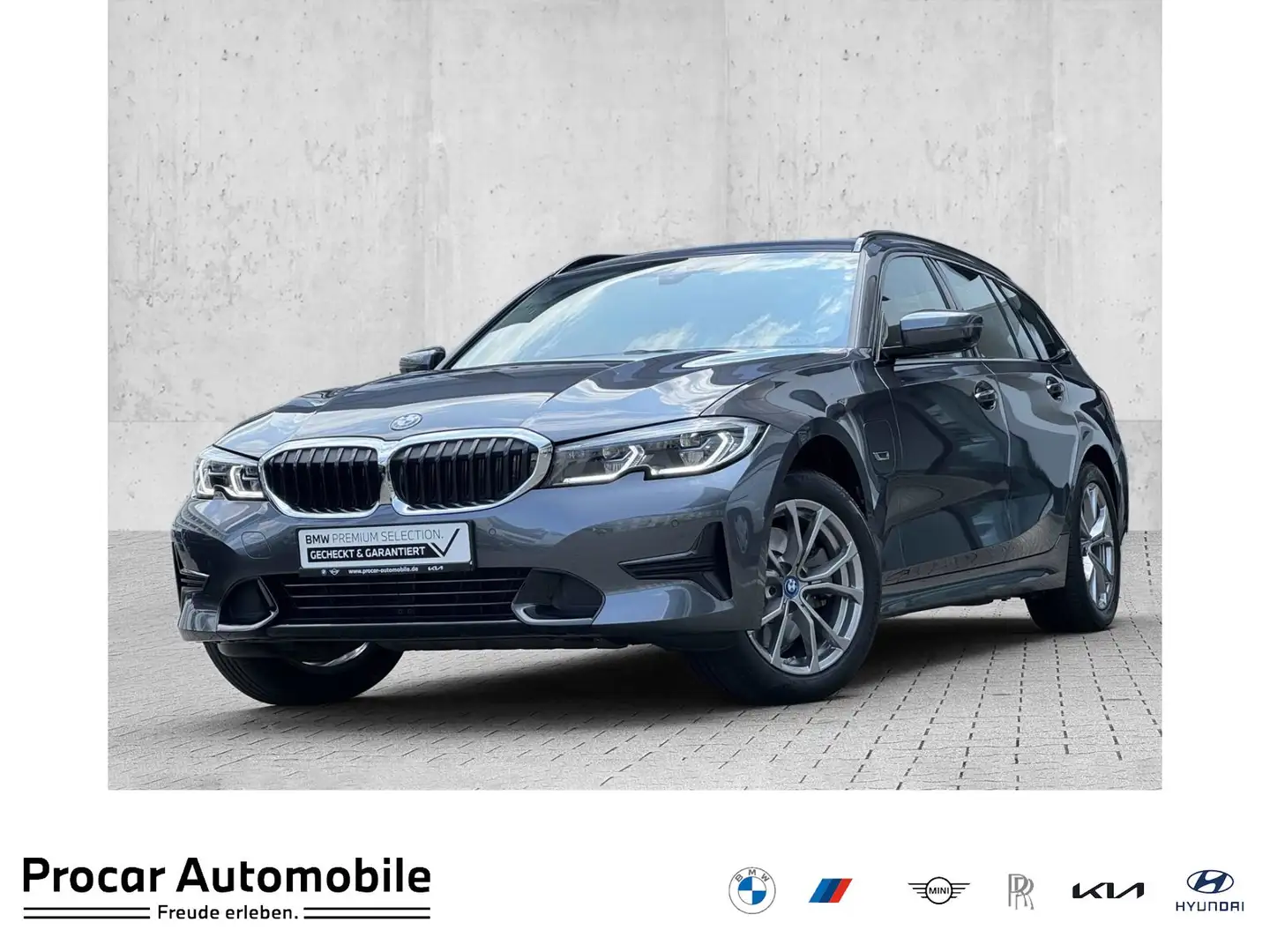 BMW 320 e xDrive Laser Aut. LC Prof. DA PDC DAB Shz Grau - 1