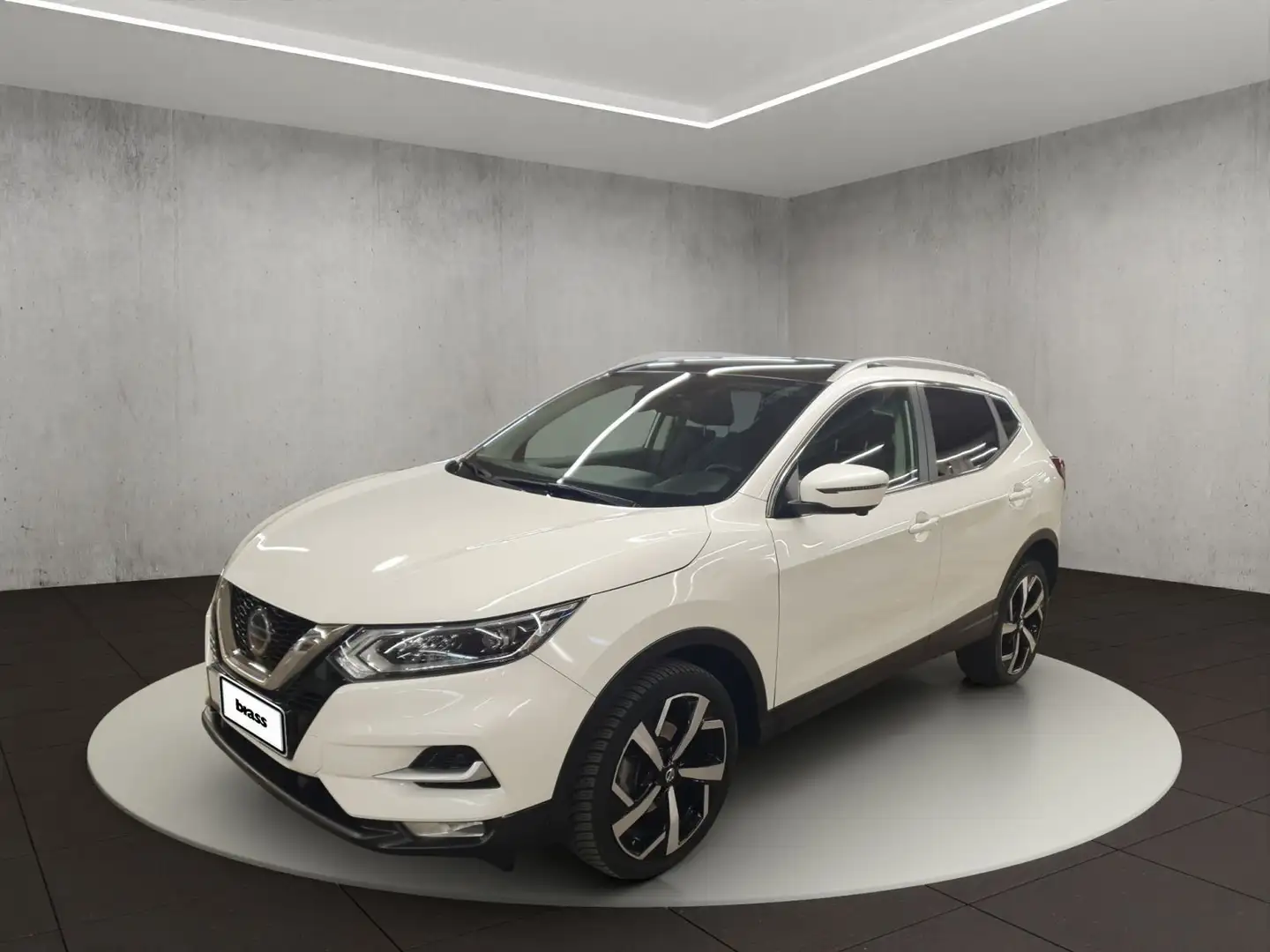 Nissan Qashqai 1.3 DIG-T Akari White - 1