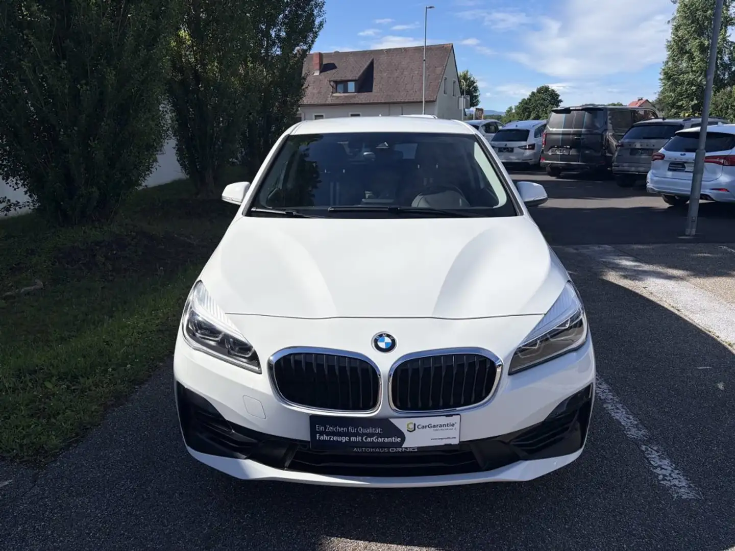 BMW 218 i Active Tourer Weiß - 2
