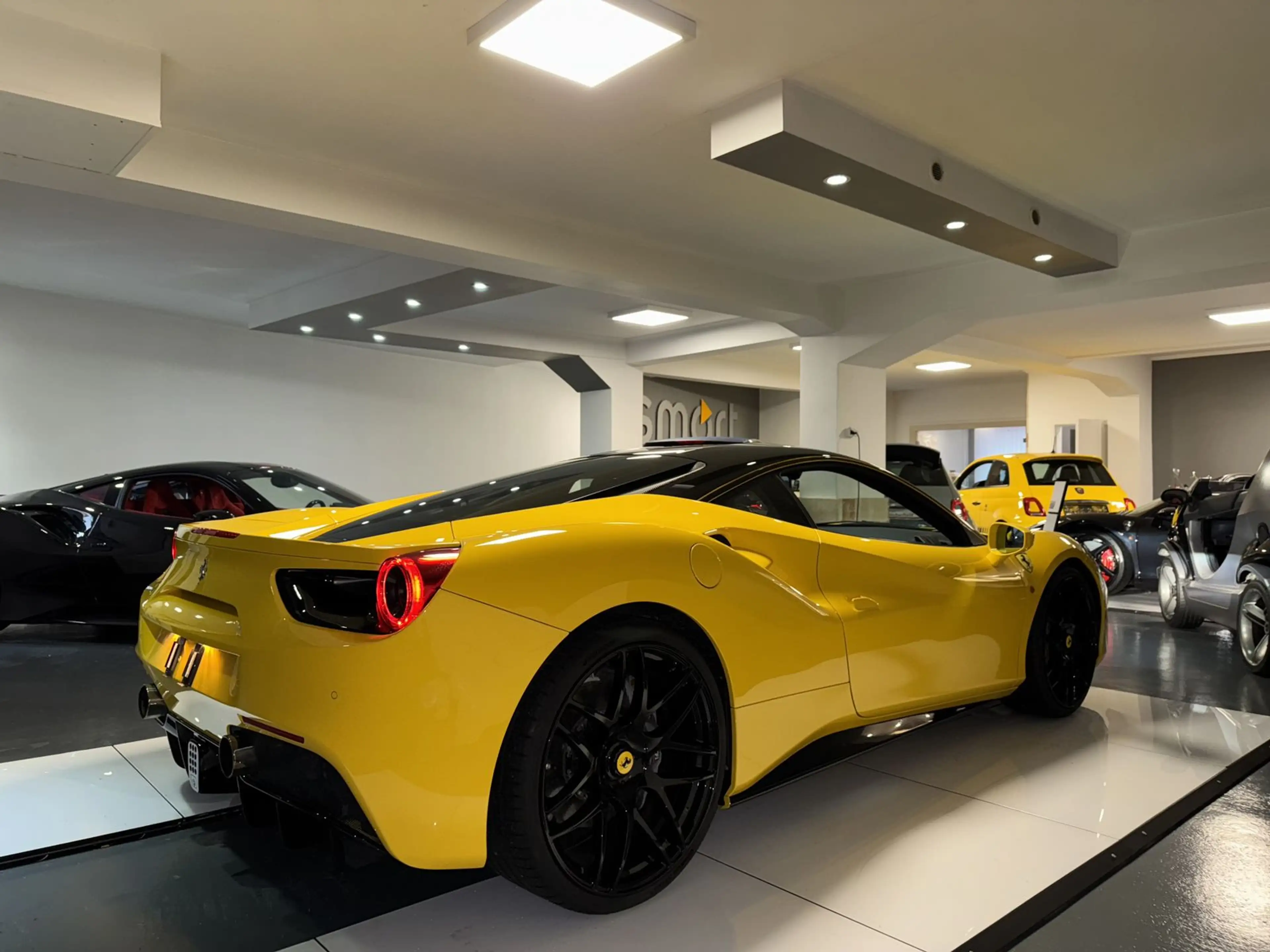 Ferrari 488 Lift Carbon Keramik Alcantara Schalen.S — photo 4
