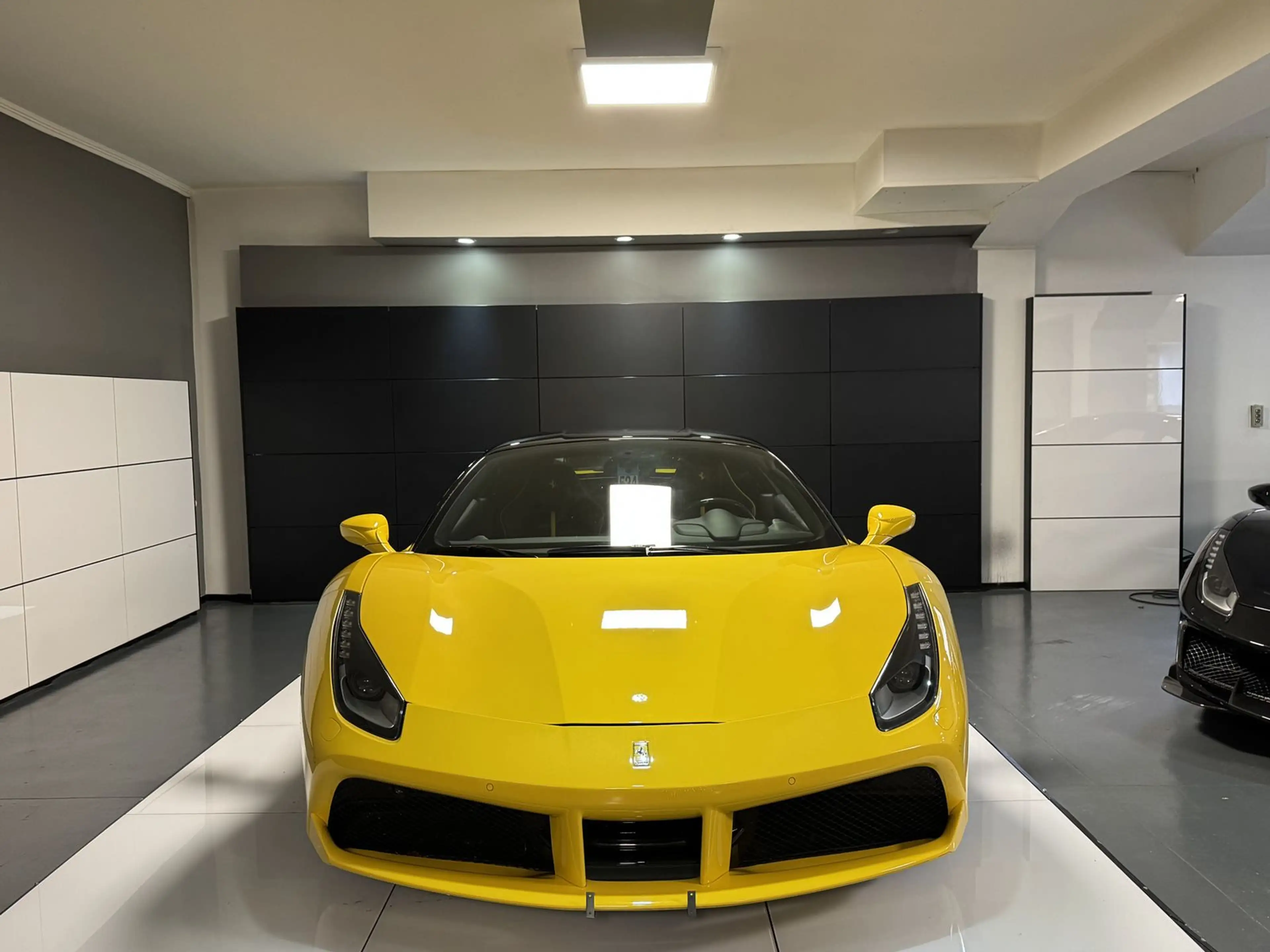 Ferrari 488 Lift Carbon Keramik Alcantara Schalen.S — photo 3