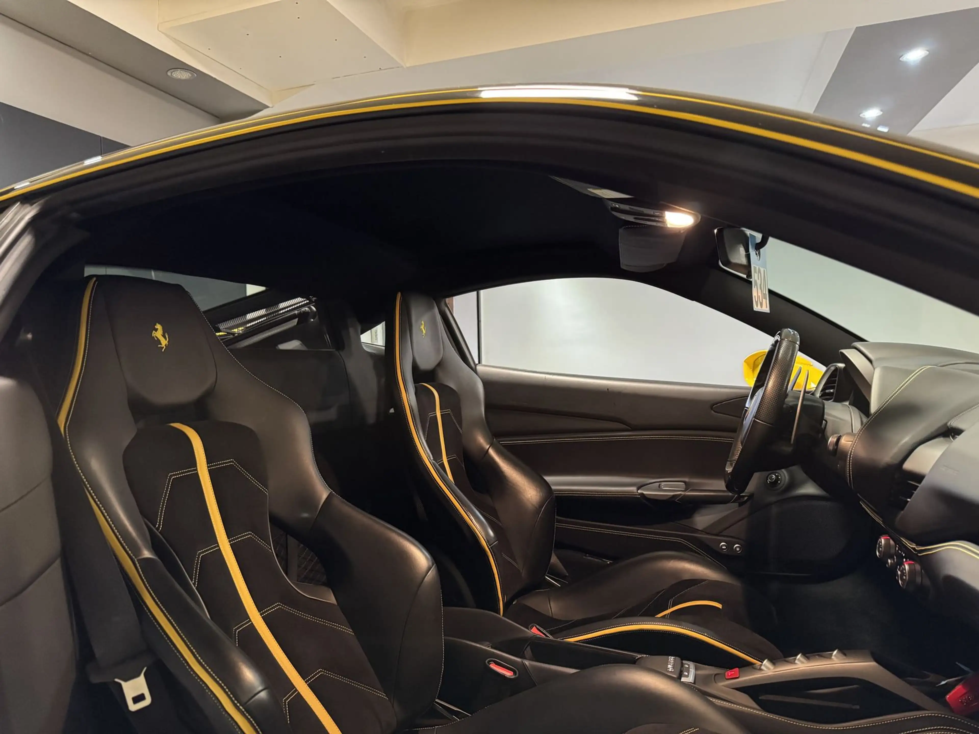 Ferrari 488 Lift Carbon Keramik Alcantara Schalen.S — photo 14