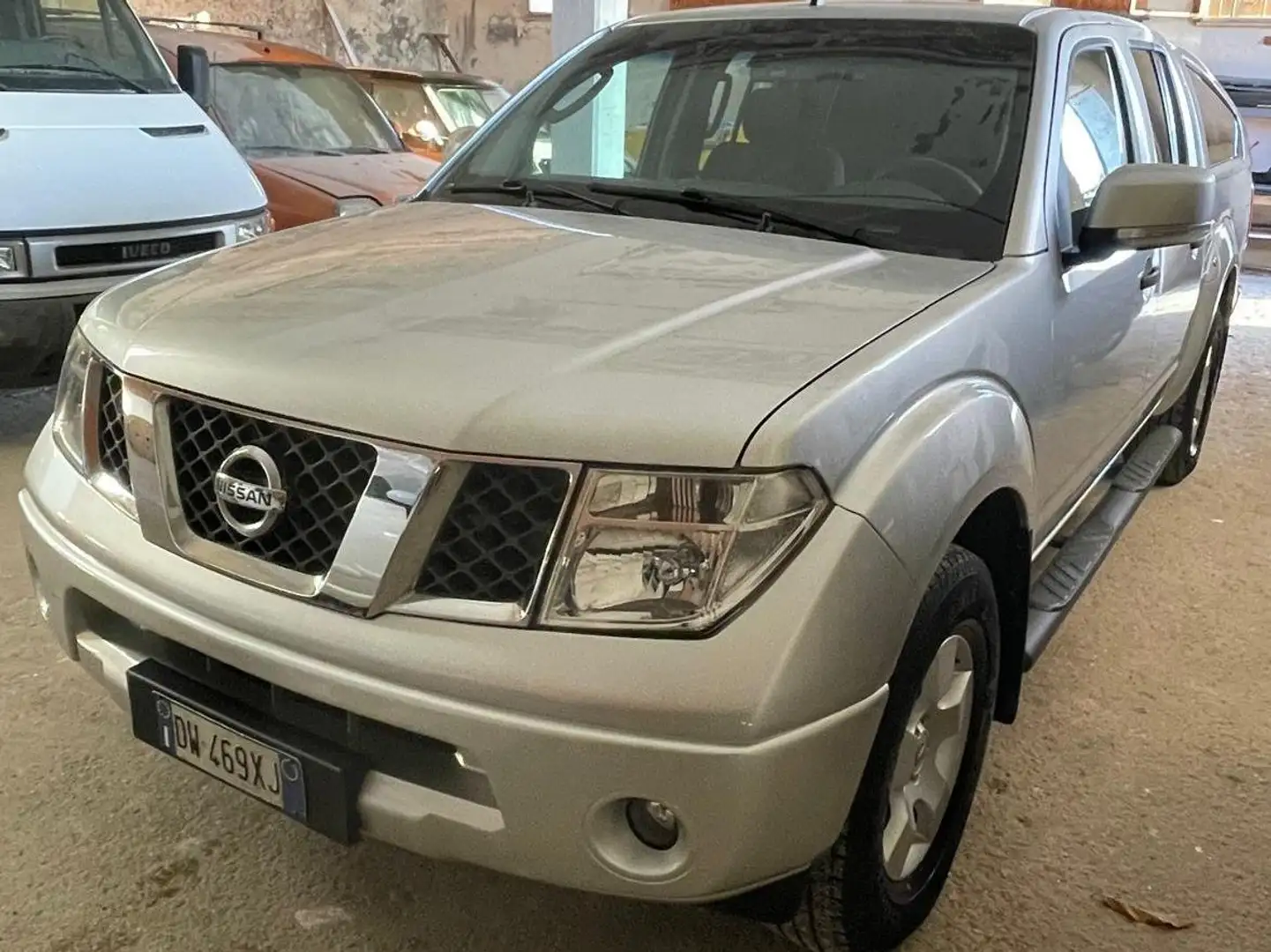 Nissan Navara Navara 2005 d.cab 2.5 dci LE 184 cv Argent - 1