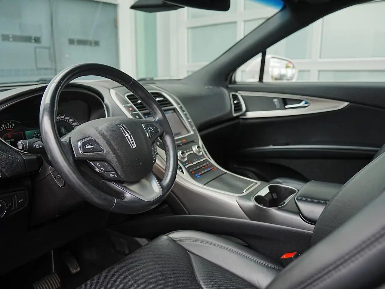 Lincoln MKX photo Lincoln MKX