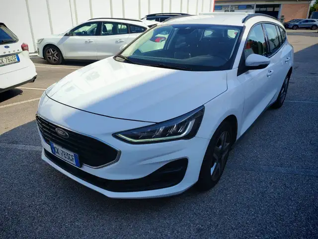 Ford Focus RESTYLING*SW 1.5ecoblue Business 120cv*N1-AUTOCARRO 5 POSTI*NAVIGATORE*SENSORI PARCHEGGIO*TAGLIANDO PRE CONSEGNA*GARANZIA