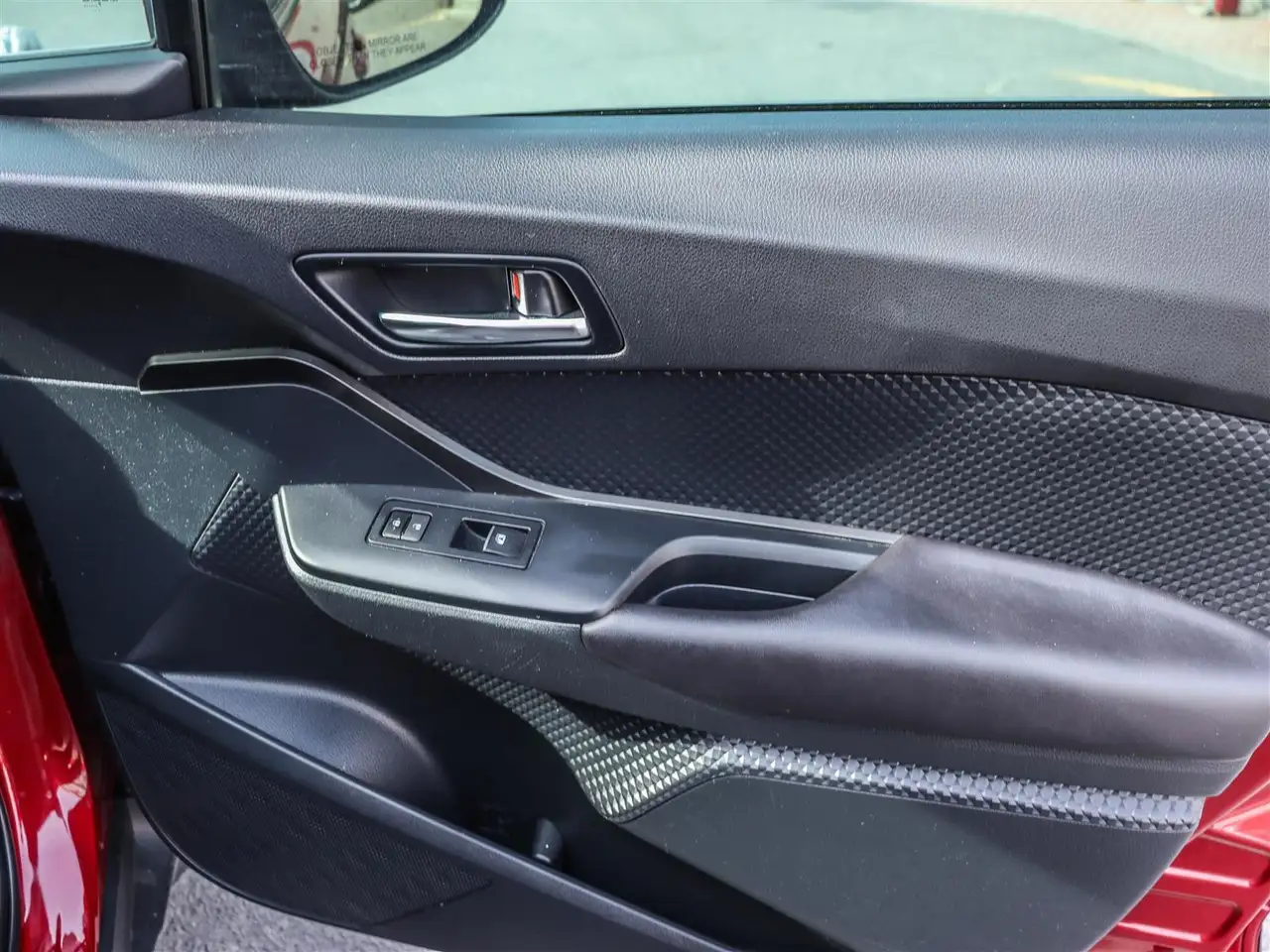 Toyota C-HR снимка Toyota C-HR