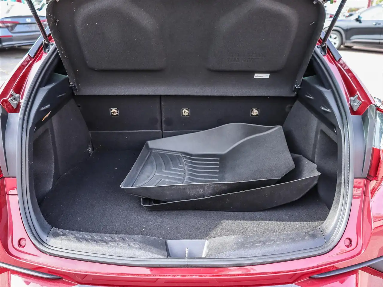 Toyota C-HR снимка Toyota C-HR