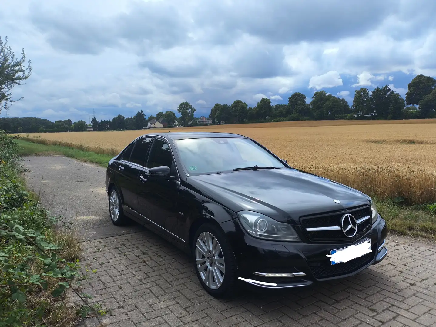 Mercedes-Benz C 300 CDI DPF 4Matic (BlueEFFICIENCY)7G-TRONICAvantgarde Schwarz - 1