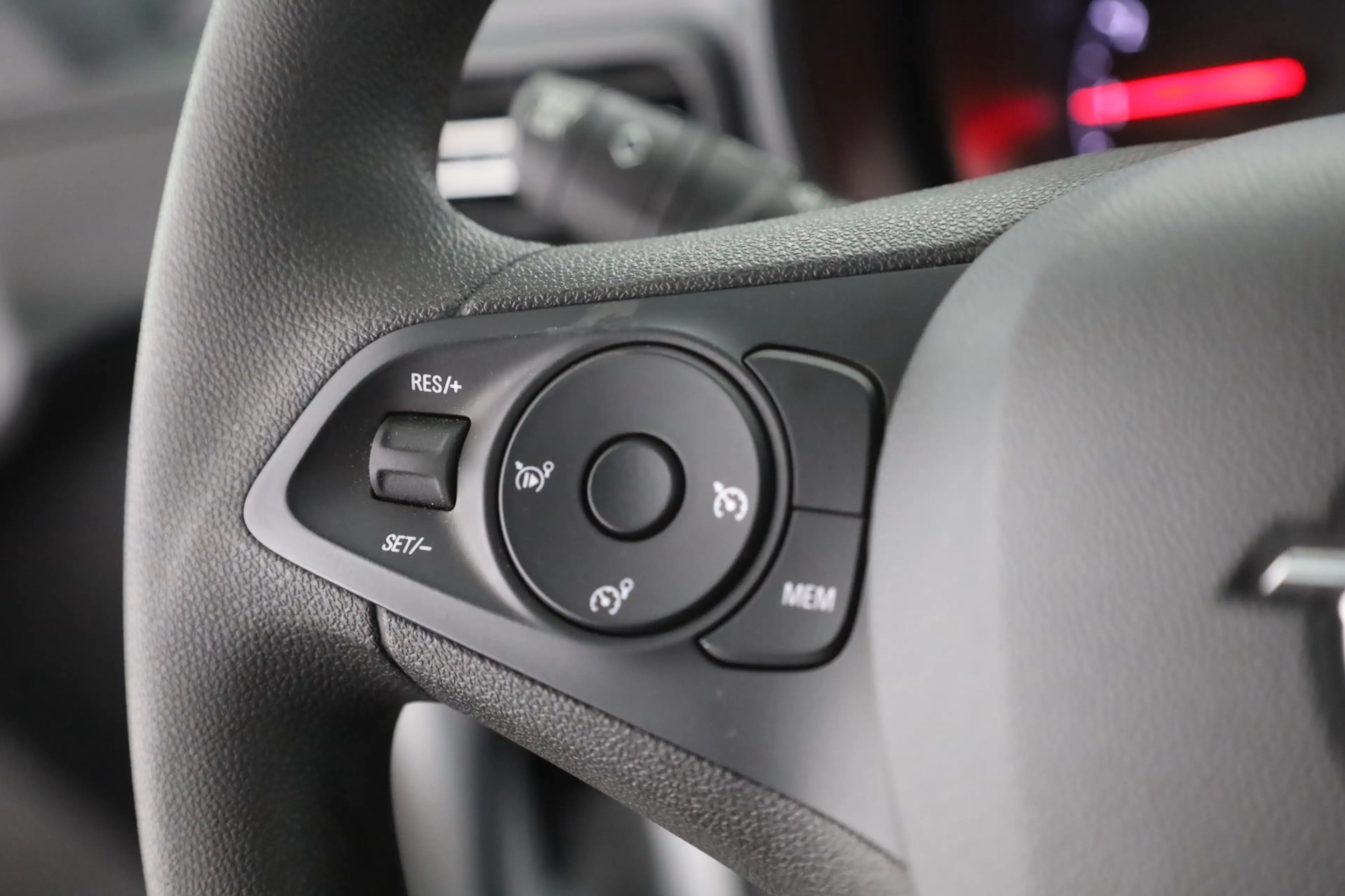 Opel Combo Life E 1.2 Edition Navi IntelliLink DAB — photo 15