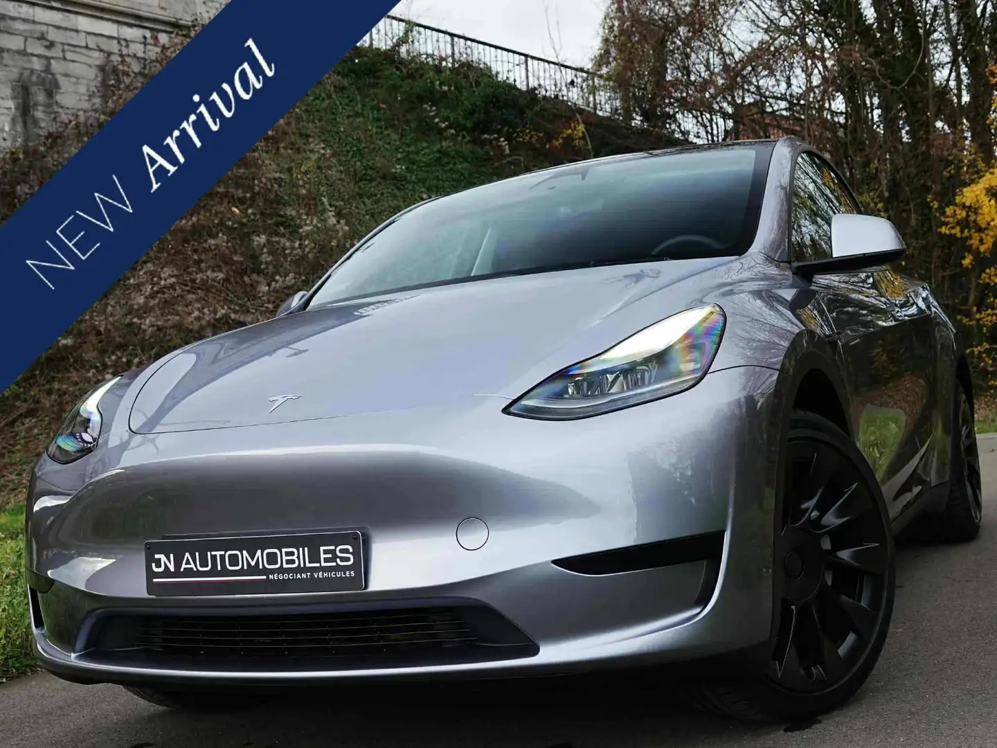 Tesla Model Y LONG RANGE / GRANDE AUTONOMIE !! CG : 120 KW ! Grijs - 1