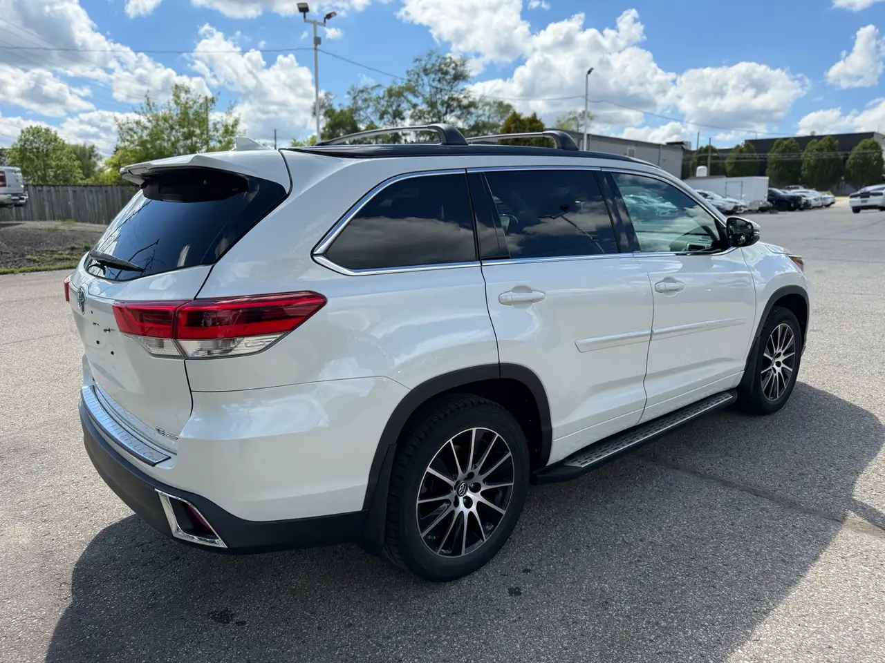 Toyota Highlander снимка Toyota Highlander