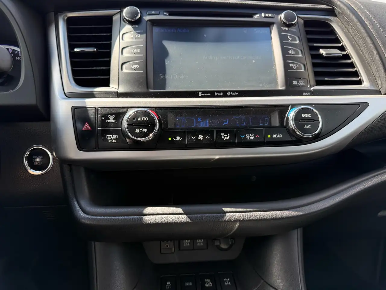 Toyota Highlander снимка Toyota Highlander