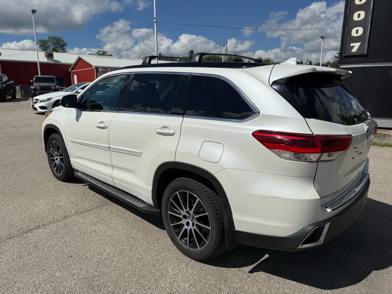 Toyota Highlander снимка Toyota Highlander