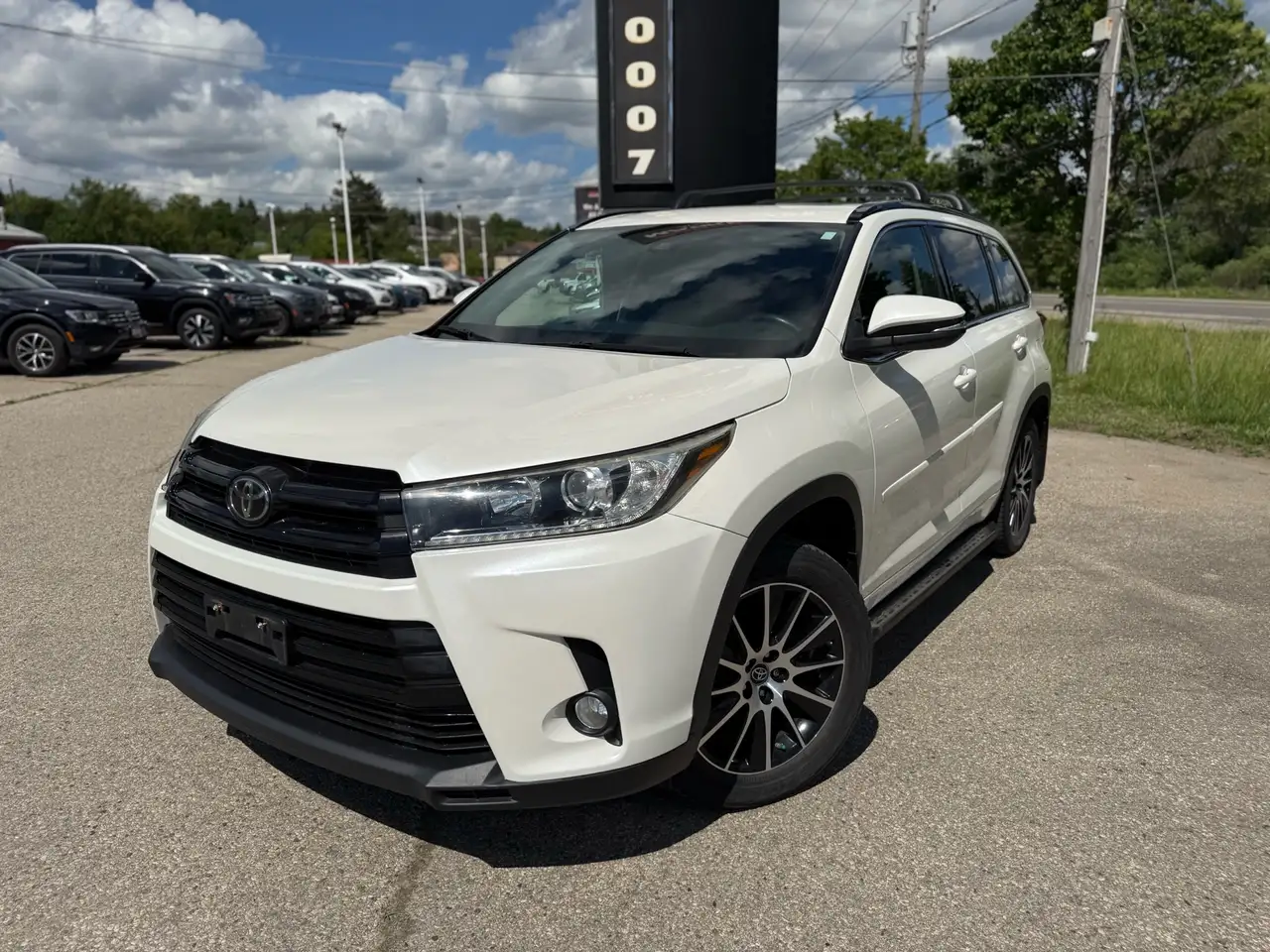 Toyota Highlander снимка Toyota Highlander