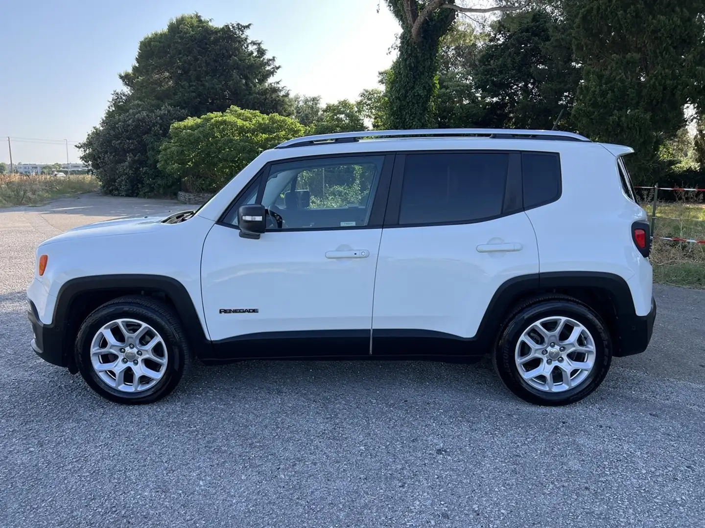 Jeep Renegade 1.6 Mjt 120 CV Limited Bianco - 2