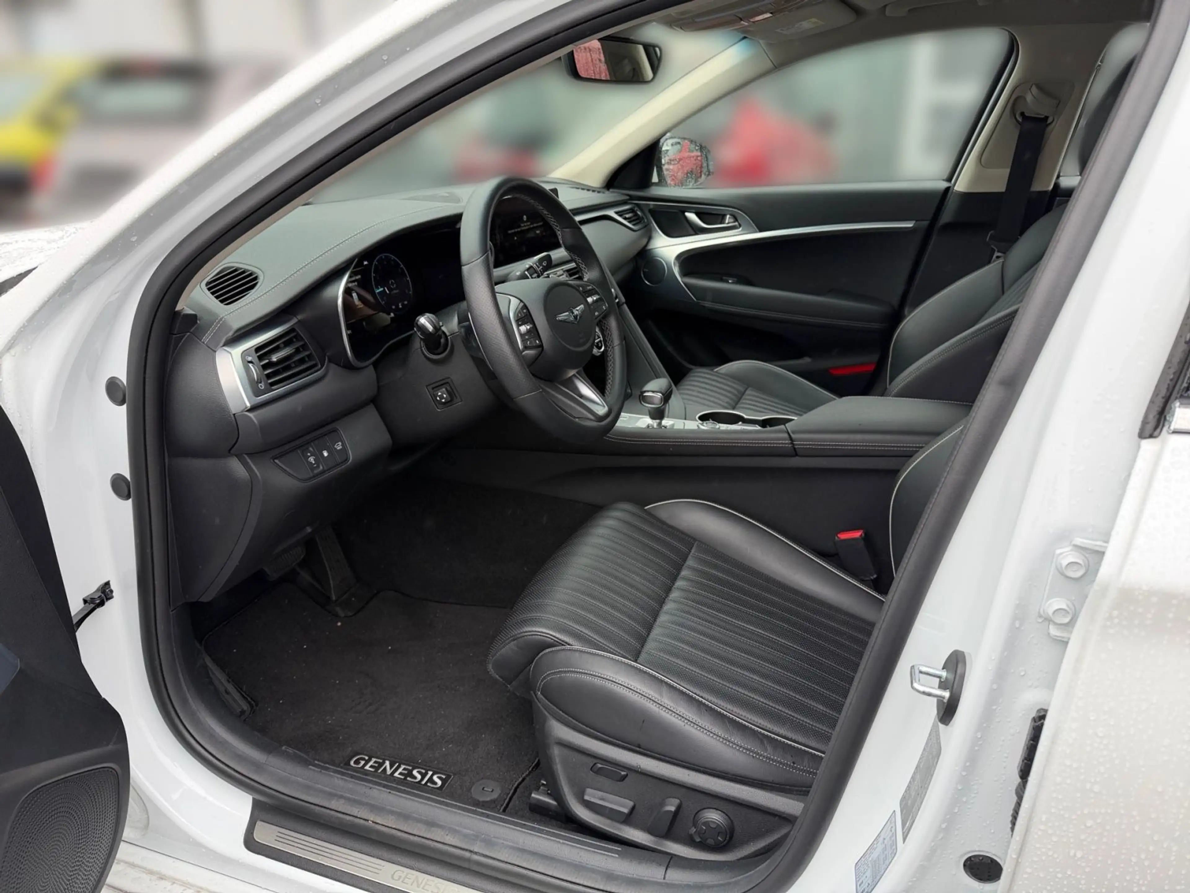 Genesis G70 2.0 T-GDi 4WD Luxury — photo 7